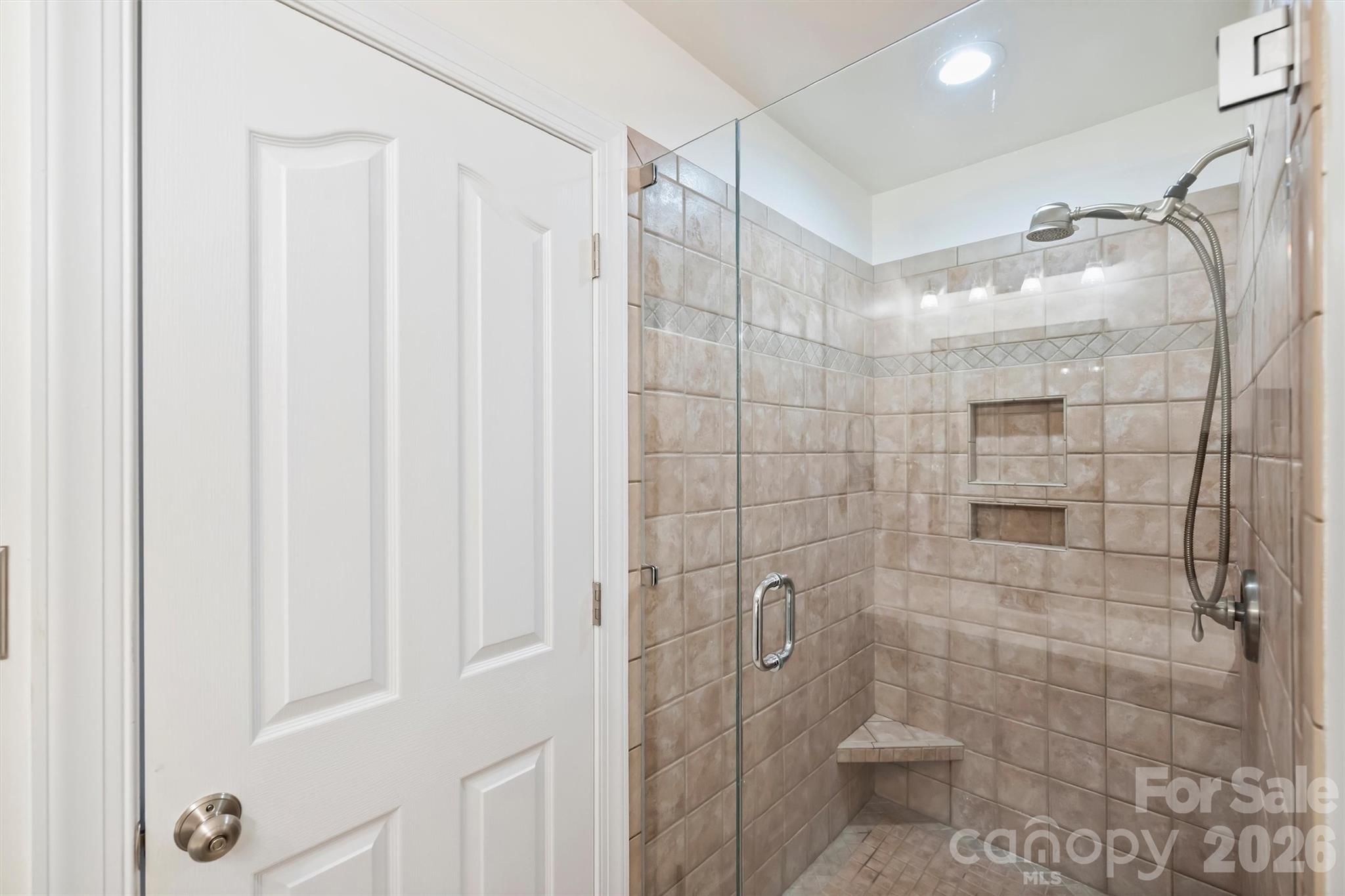 1144 Hampton Gardens Lane — Charlotte
