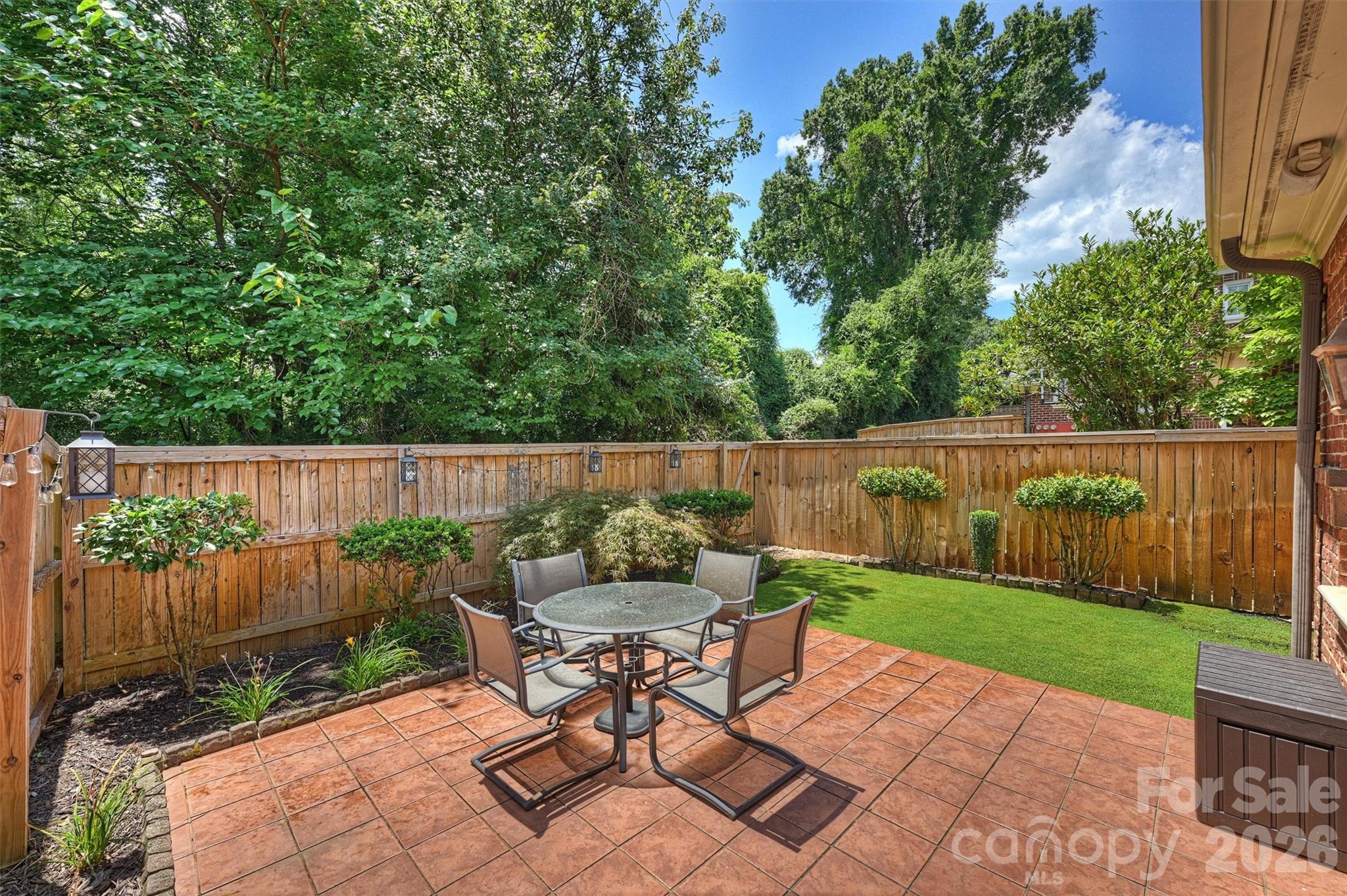 1144 Hampton Gardens Lane — Charlotte