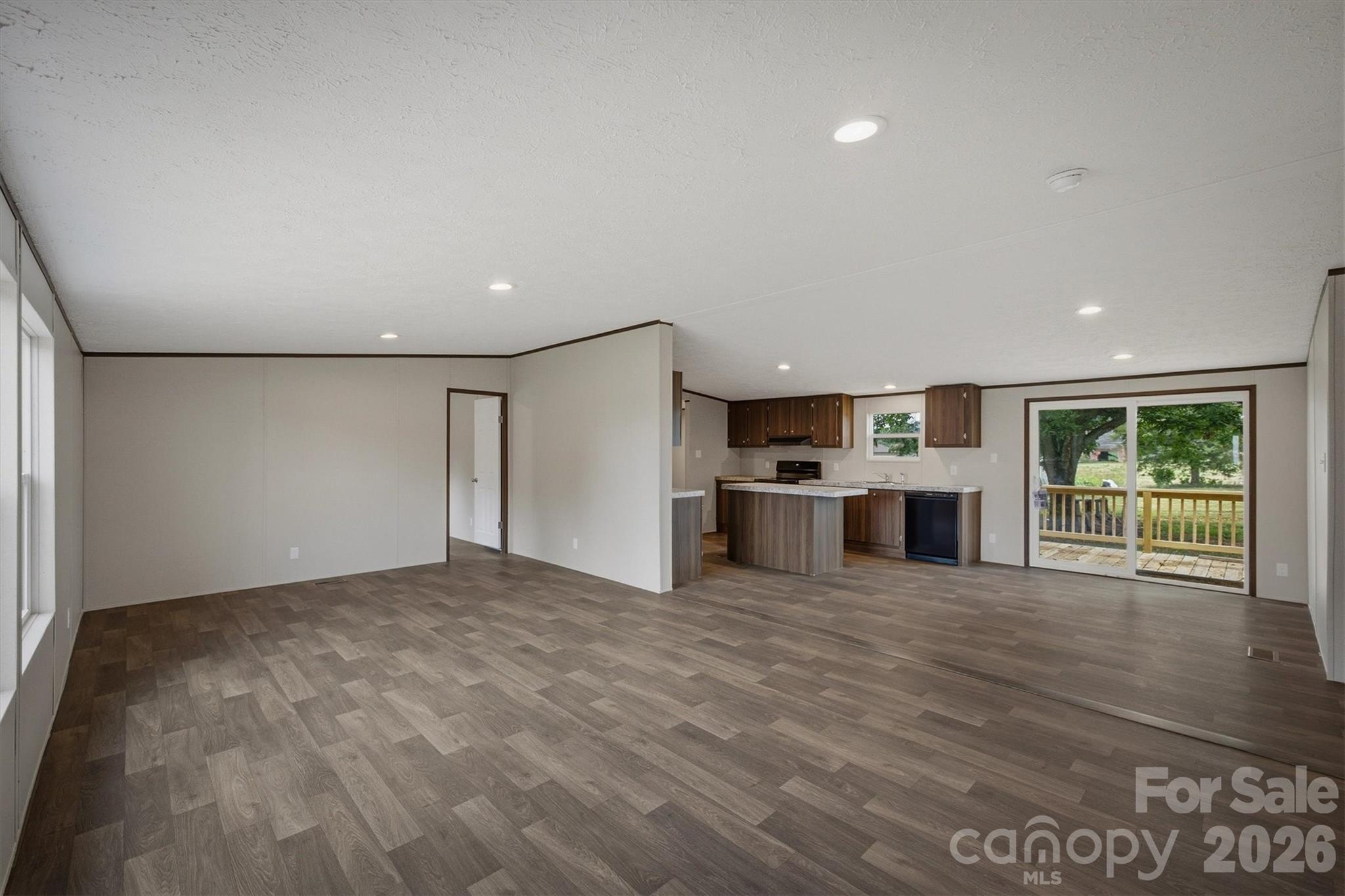 1894 Mesa Drive — Vale