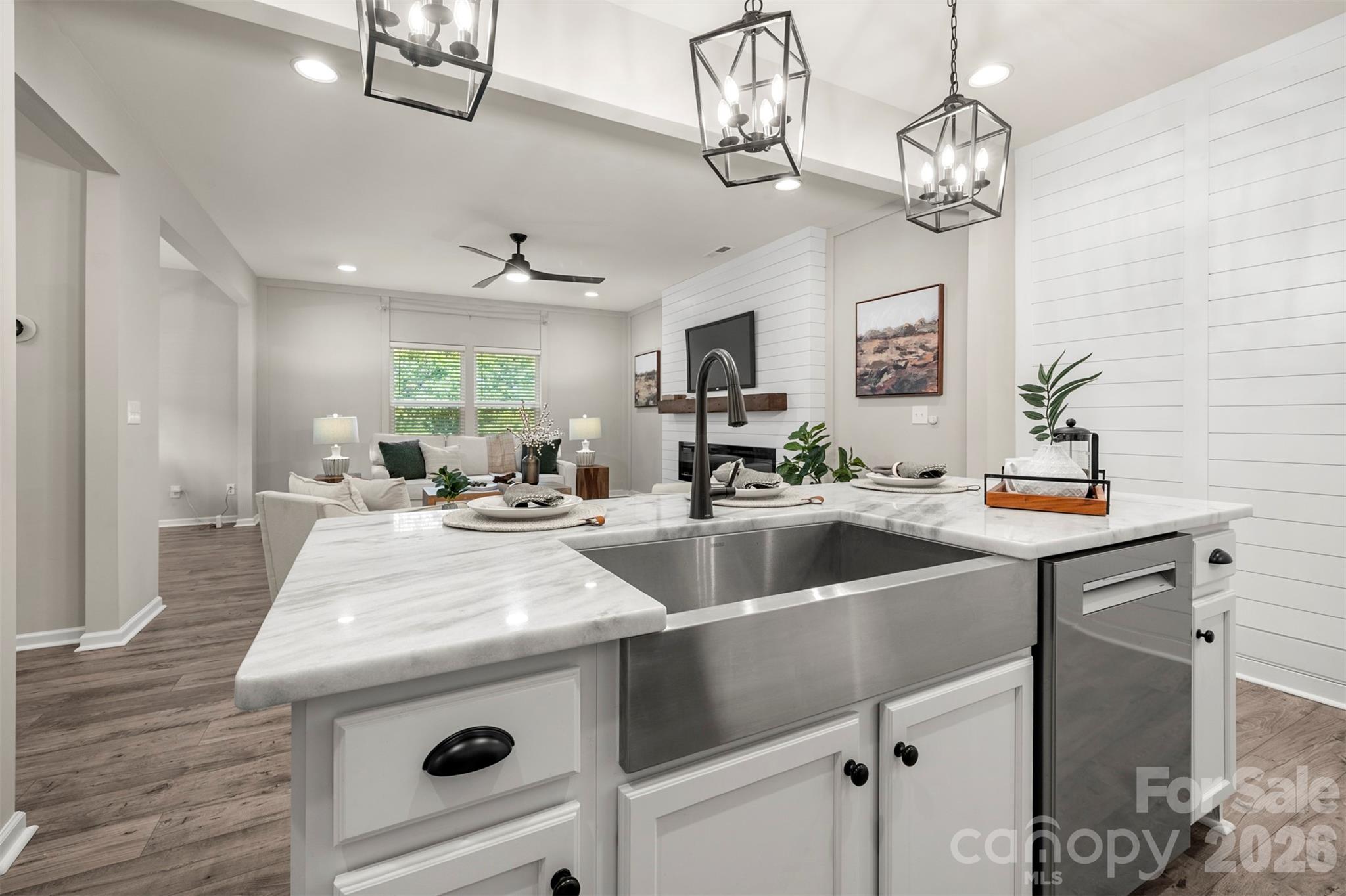 1115 Streamside Lane — York