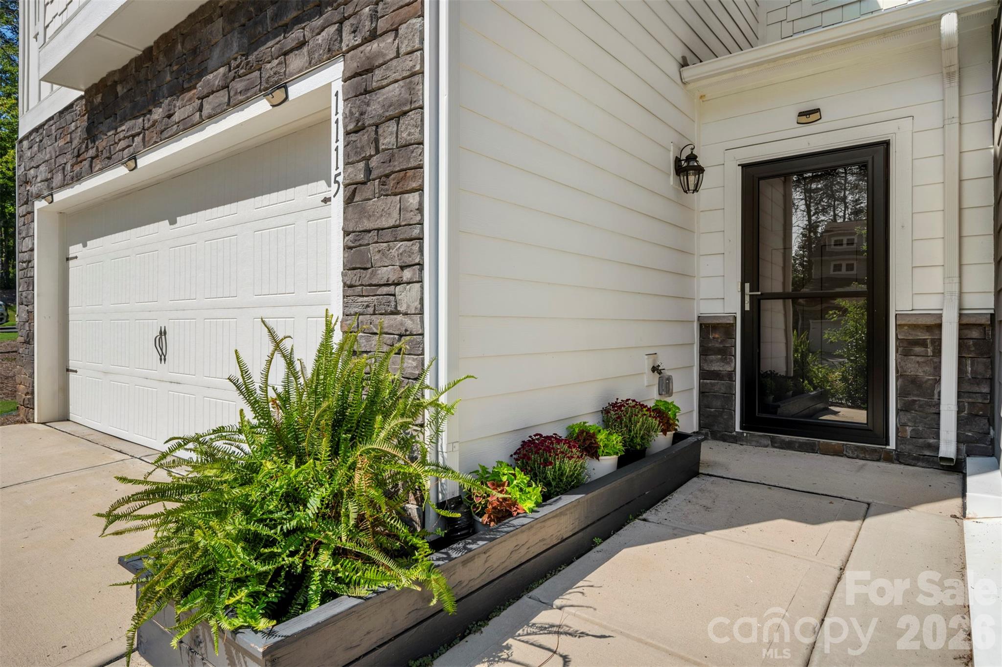 1115 Streamside Lane — York