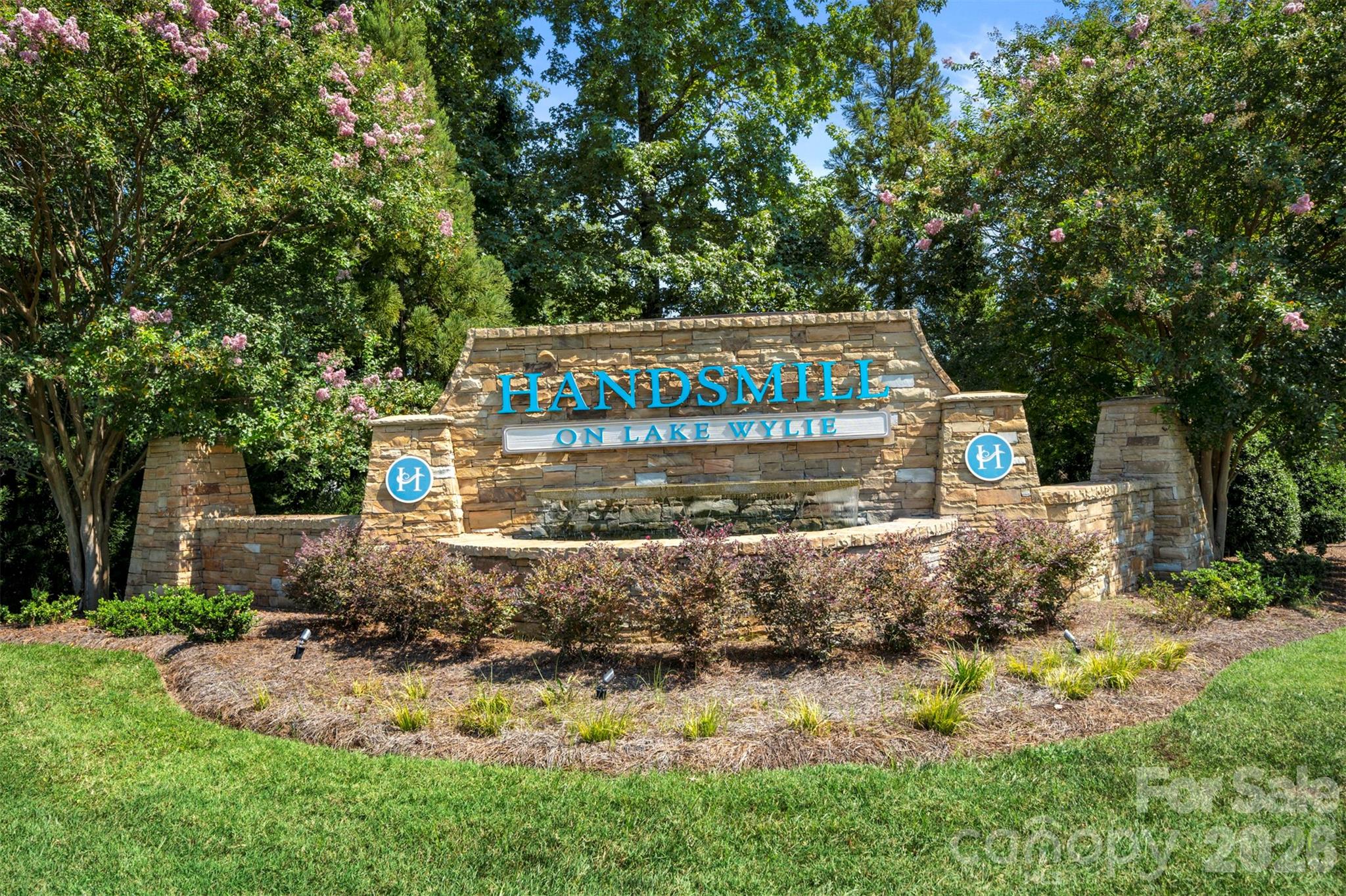1115 Streamside Lane — York