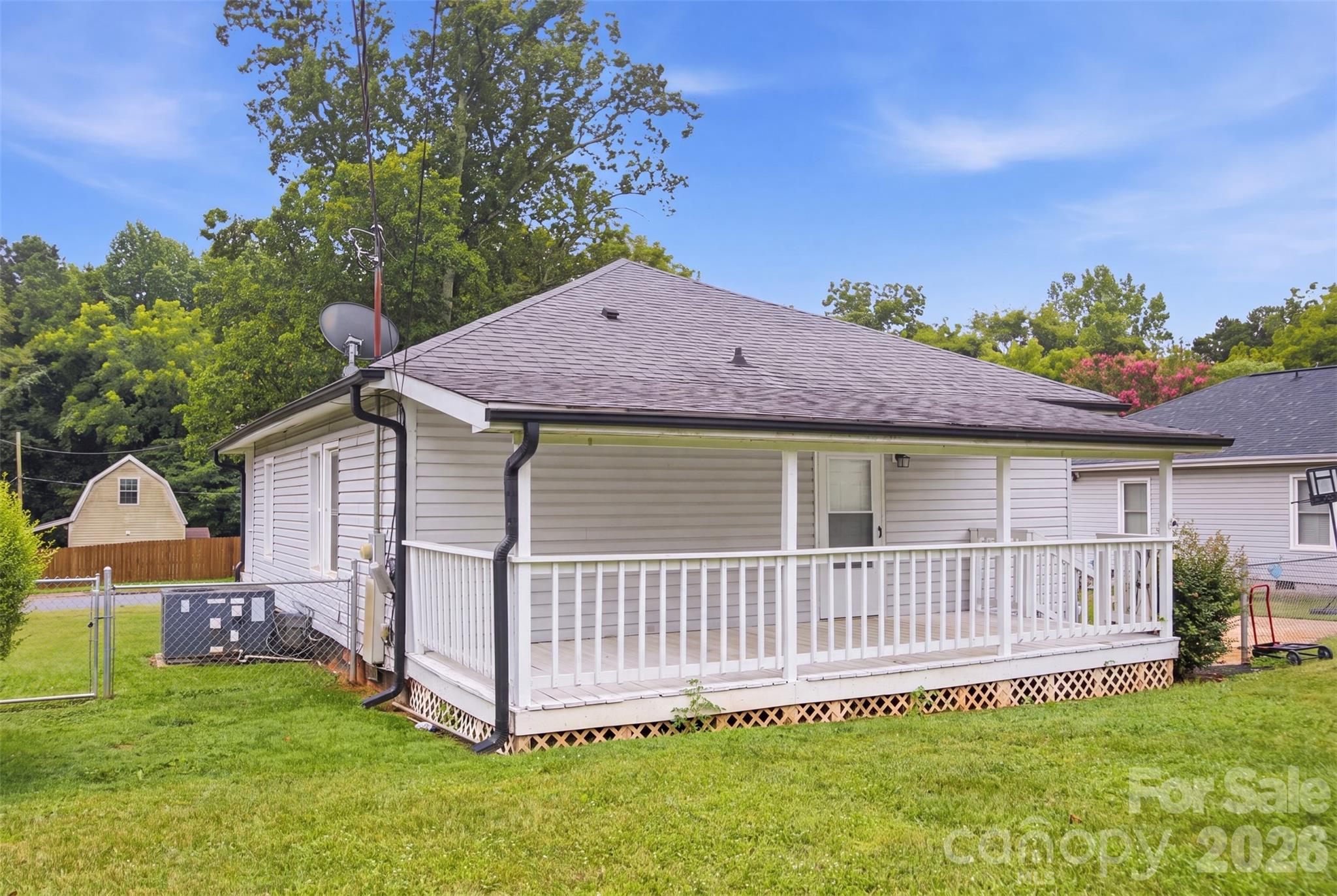 2412 Jackson Street — Belmont