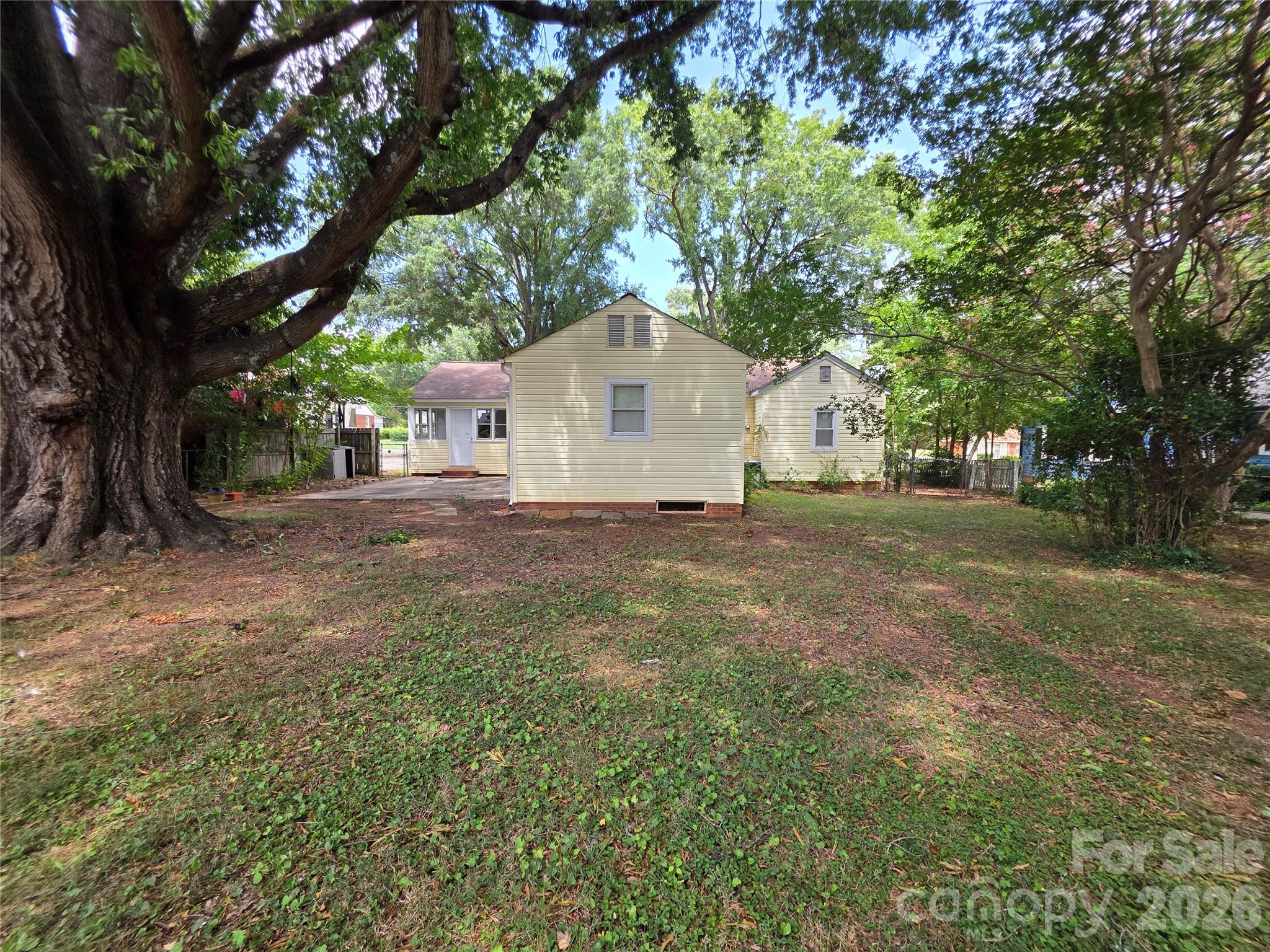 5120 Elder Avenue — Charlotte
