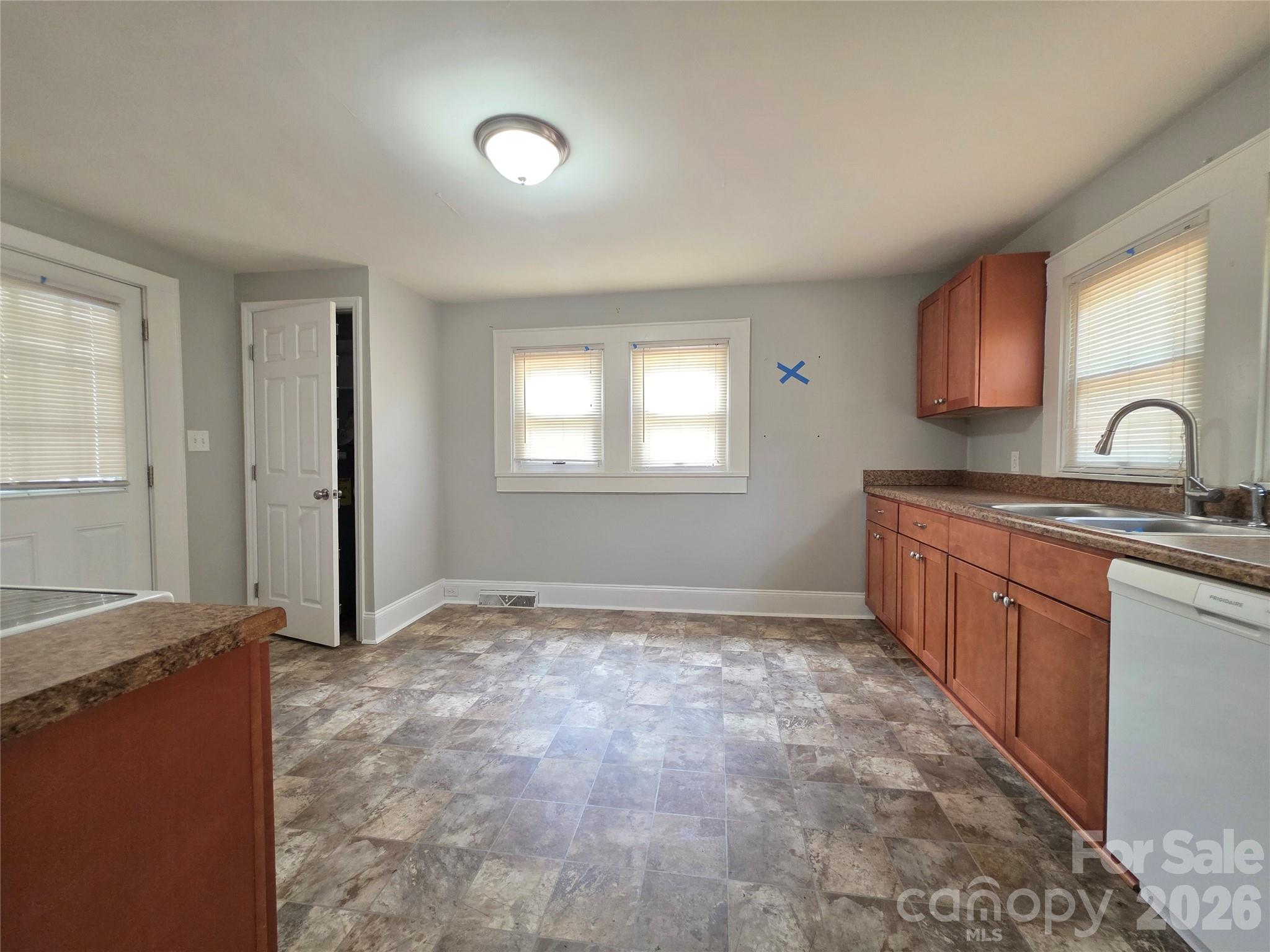 5120 Elder Avenue — Charlotte