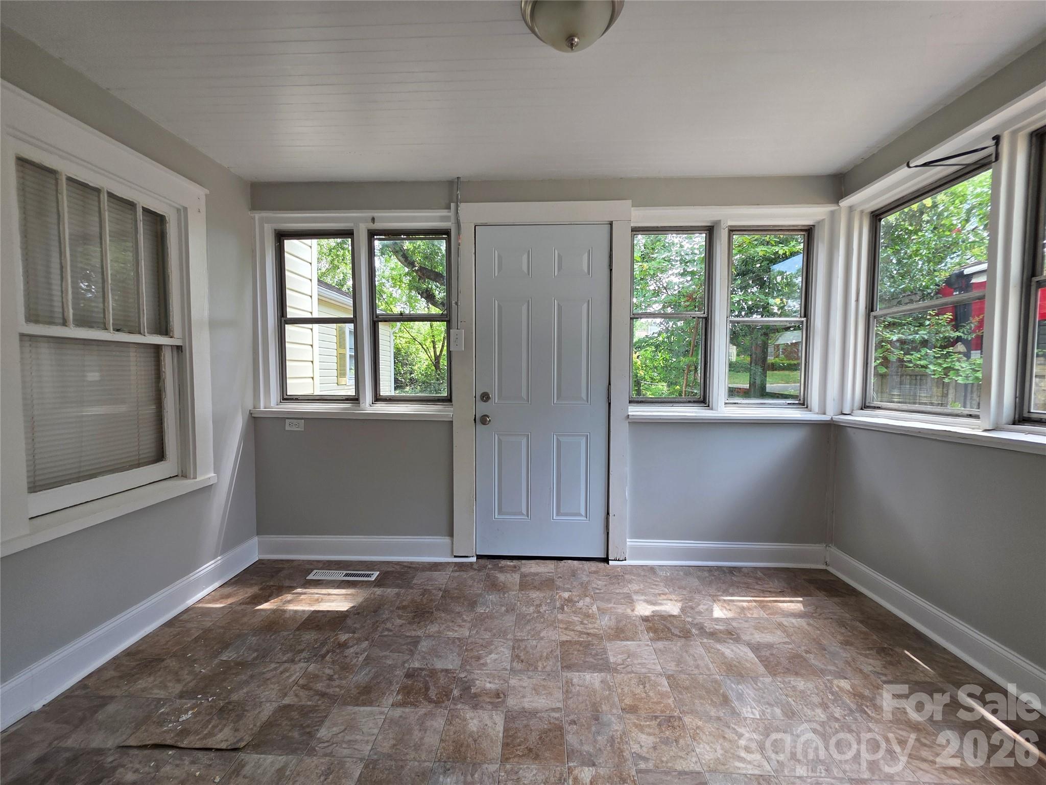 5120 Elder Avenue — Charlotte