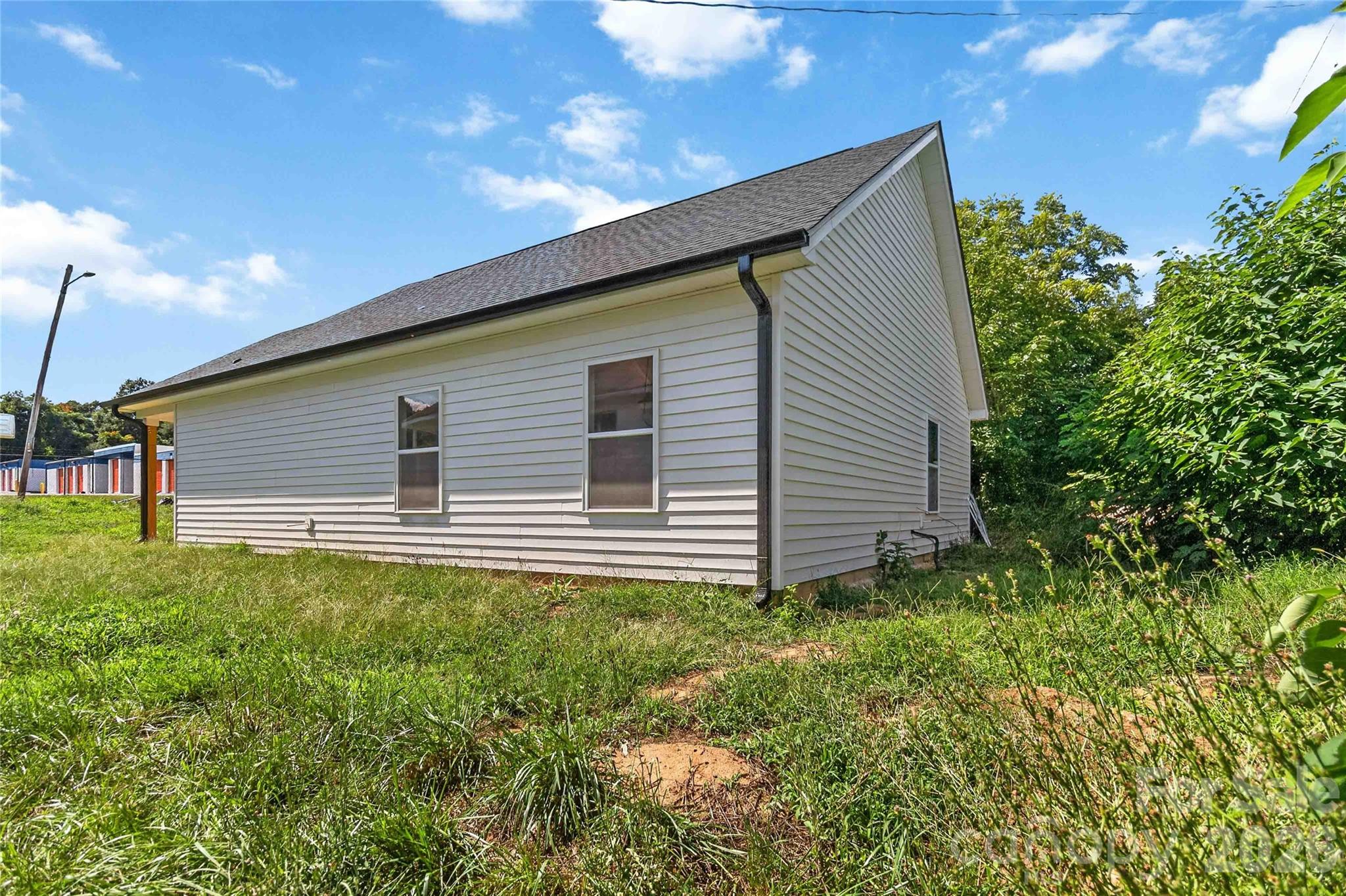 615 Smith Street — Shelby