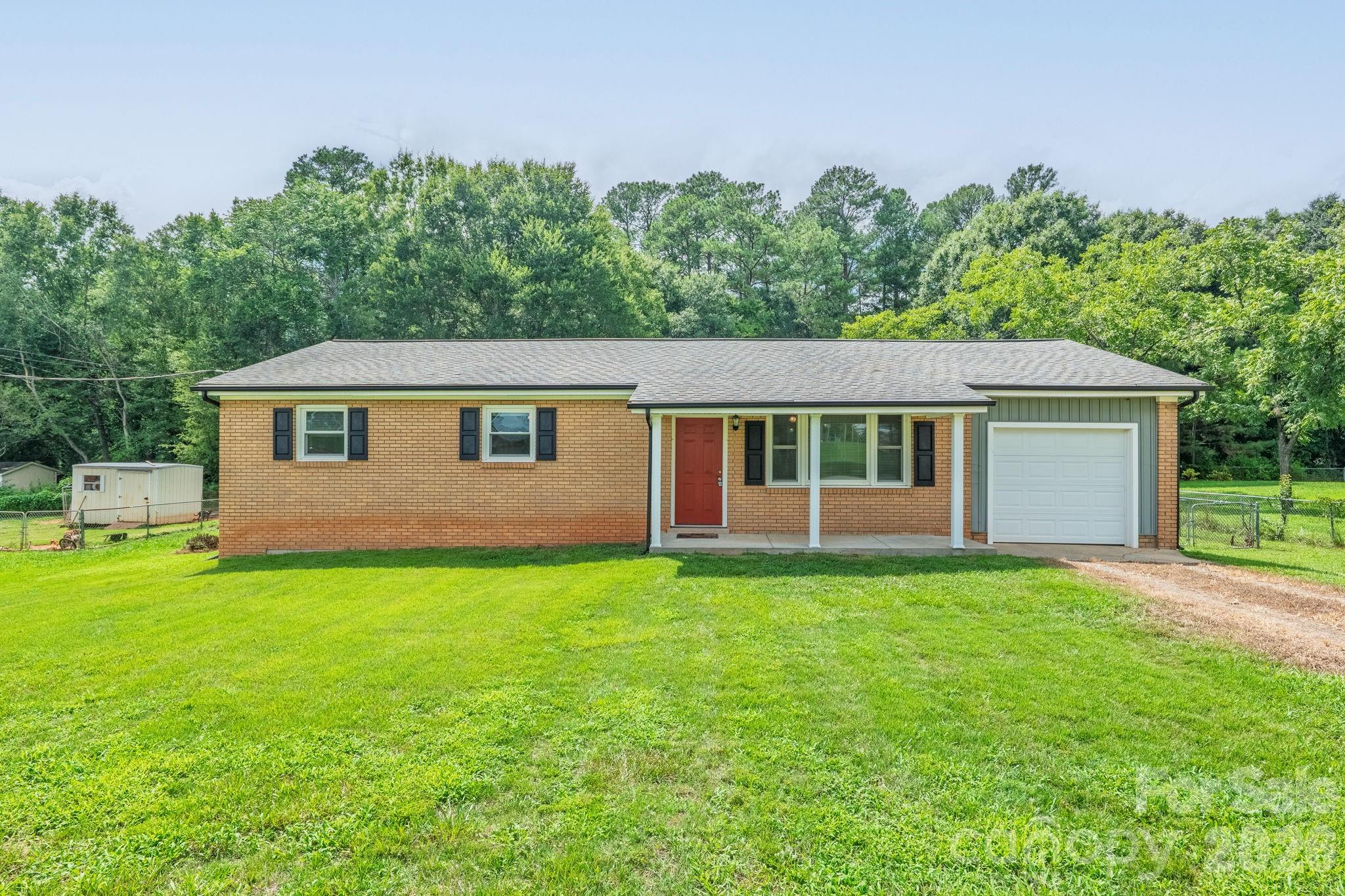 3907 Little Mountain Road — Gastonia