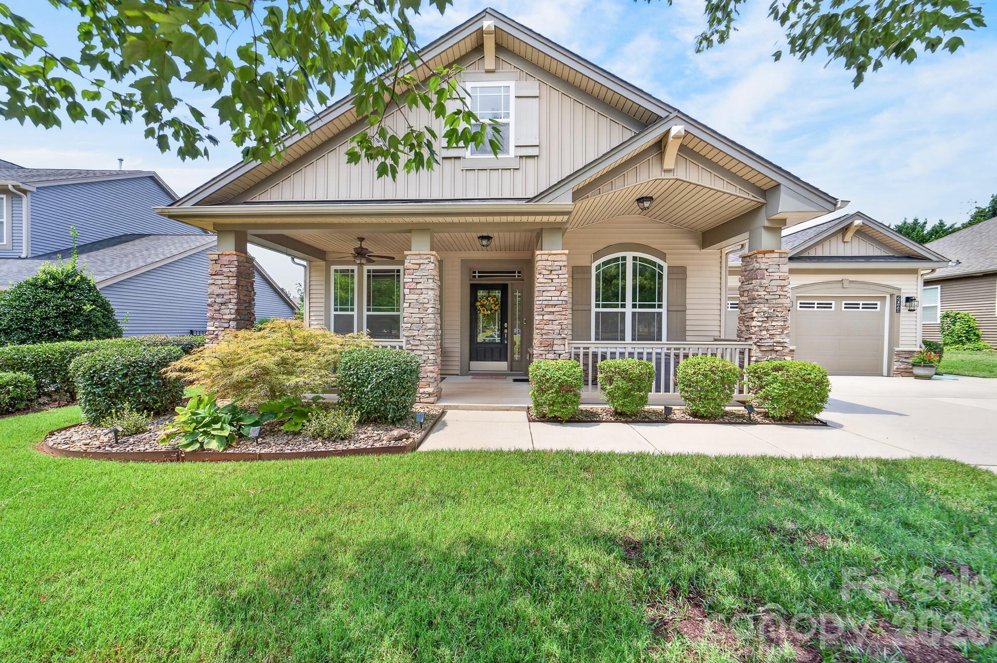 2044 Middleton Farm Drive — Belmont