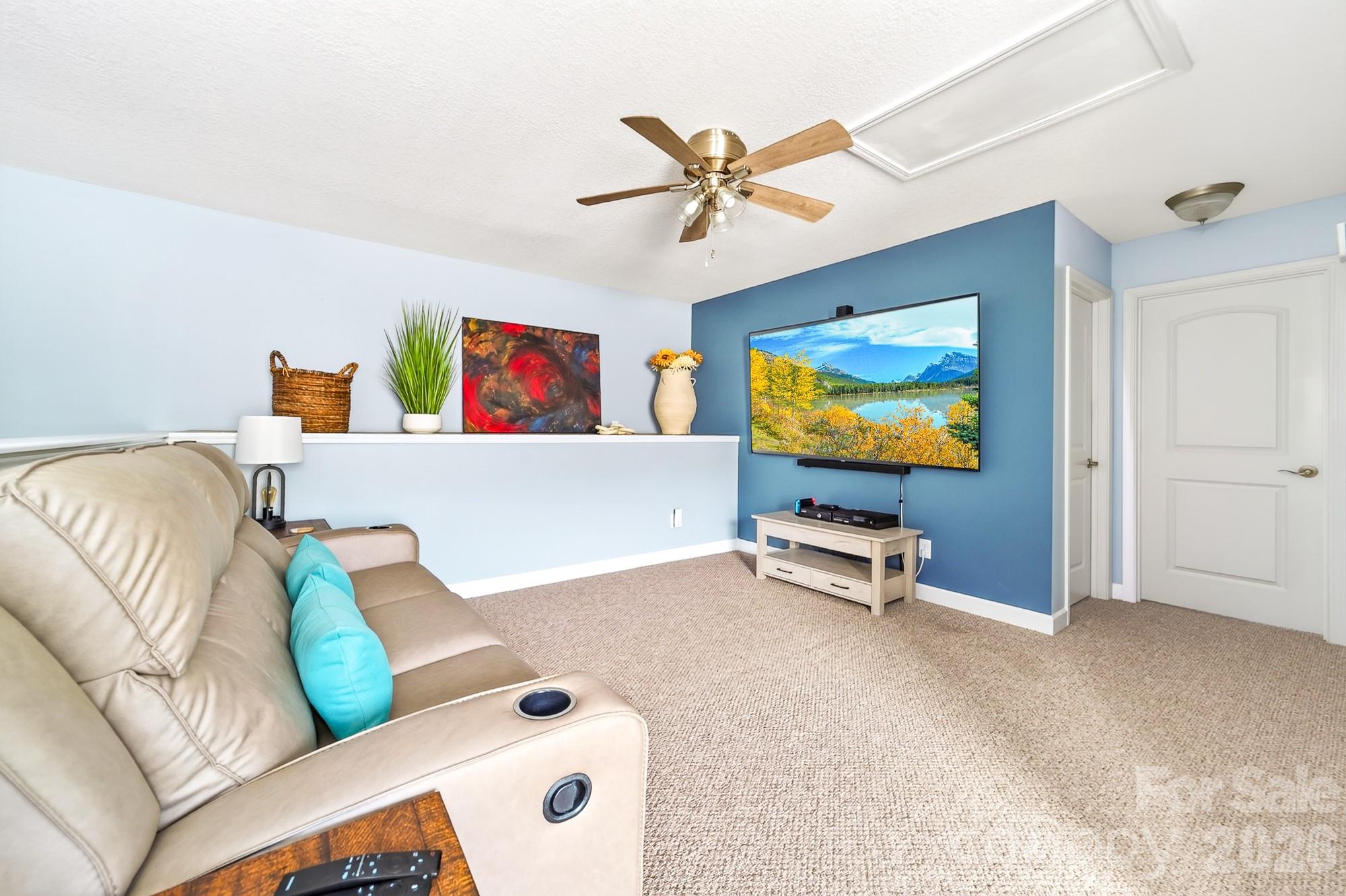 2044 Middleton Farm Drive — Belmont