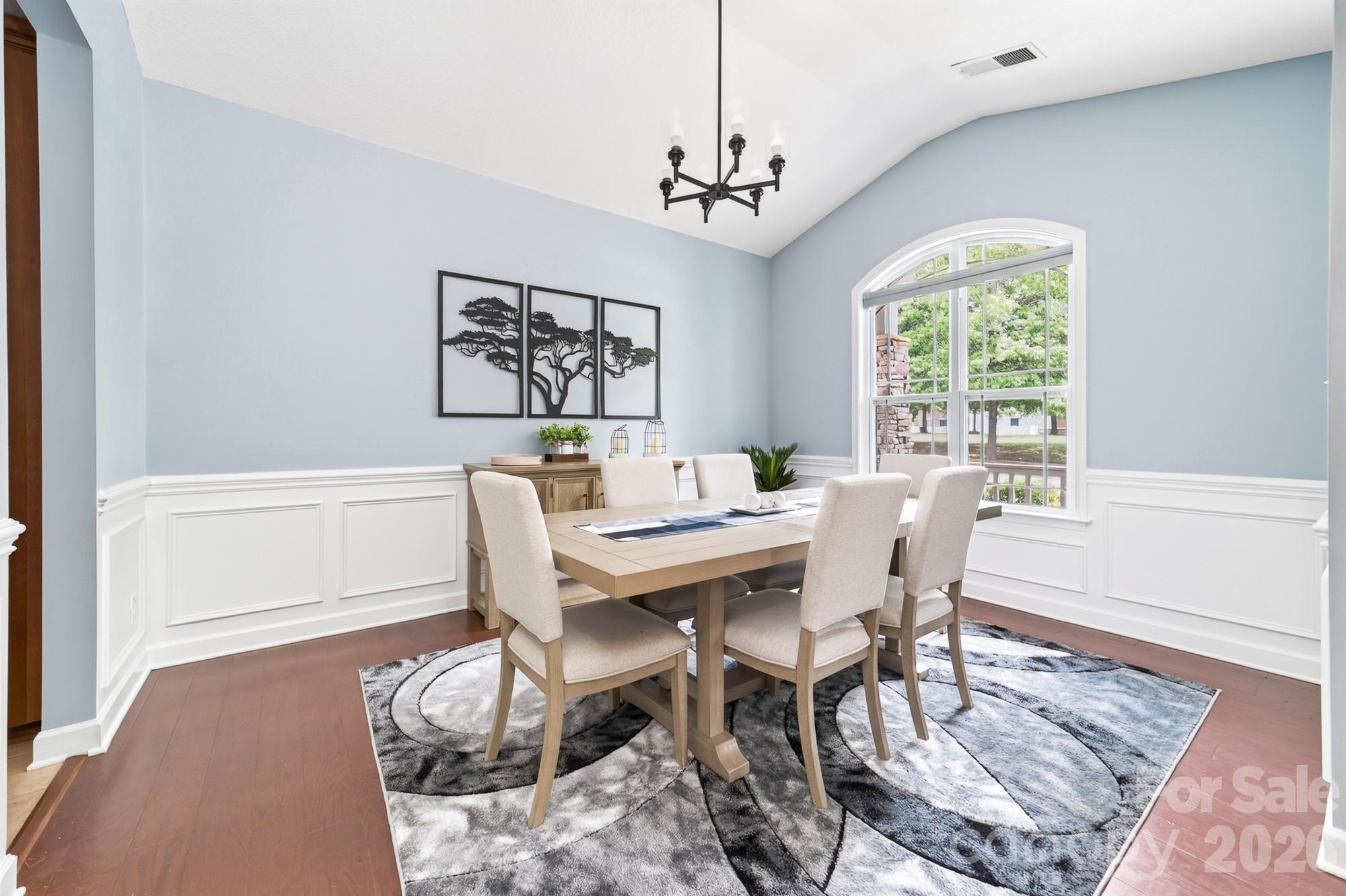 2044 Middleton Farm Drive — Belmont