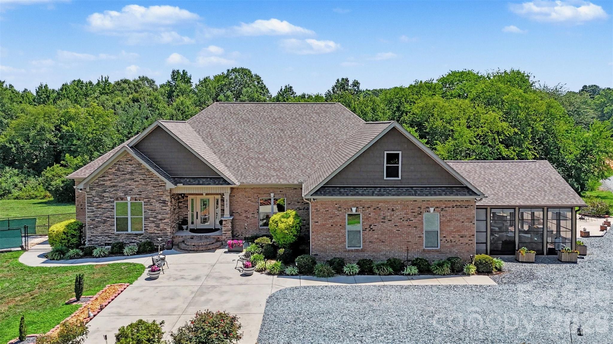 5702 Army Road — Marshville