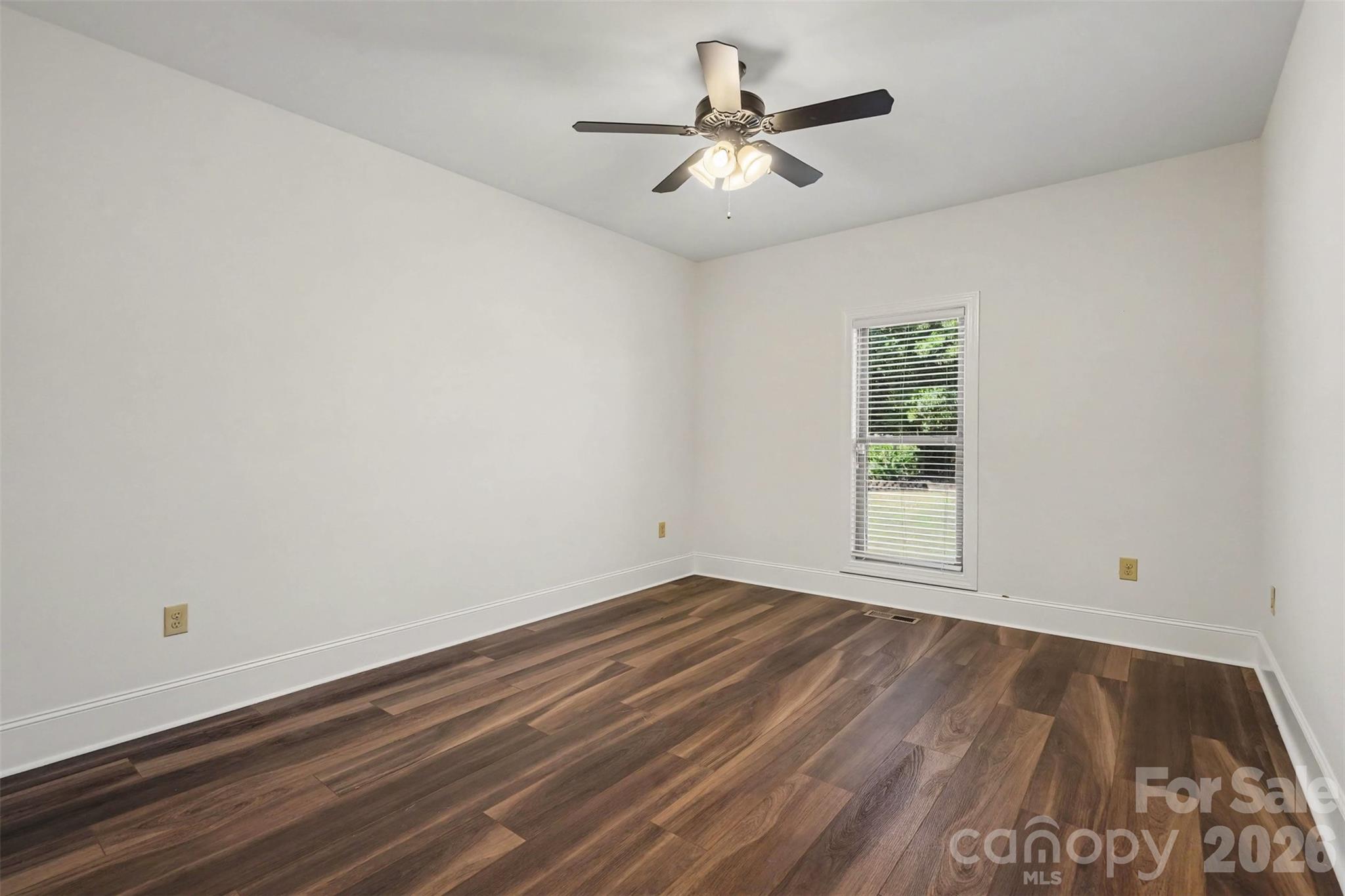 5702 Army Road — Marshville
