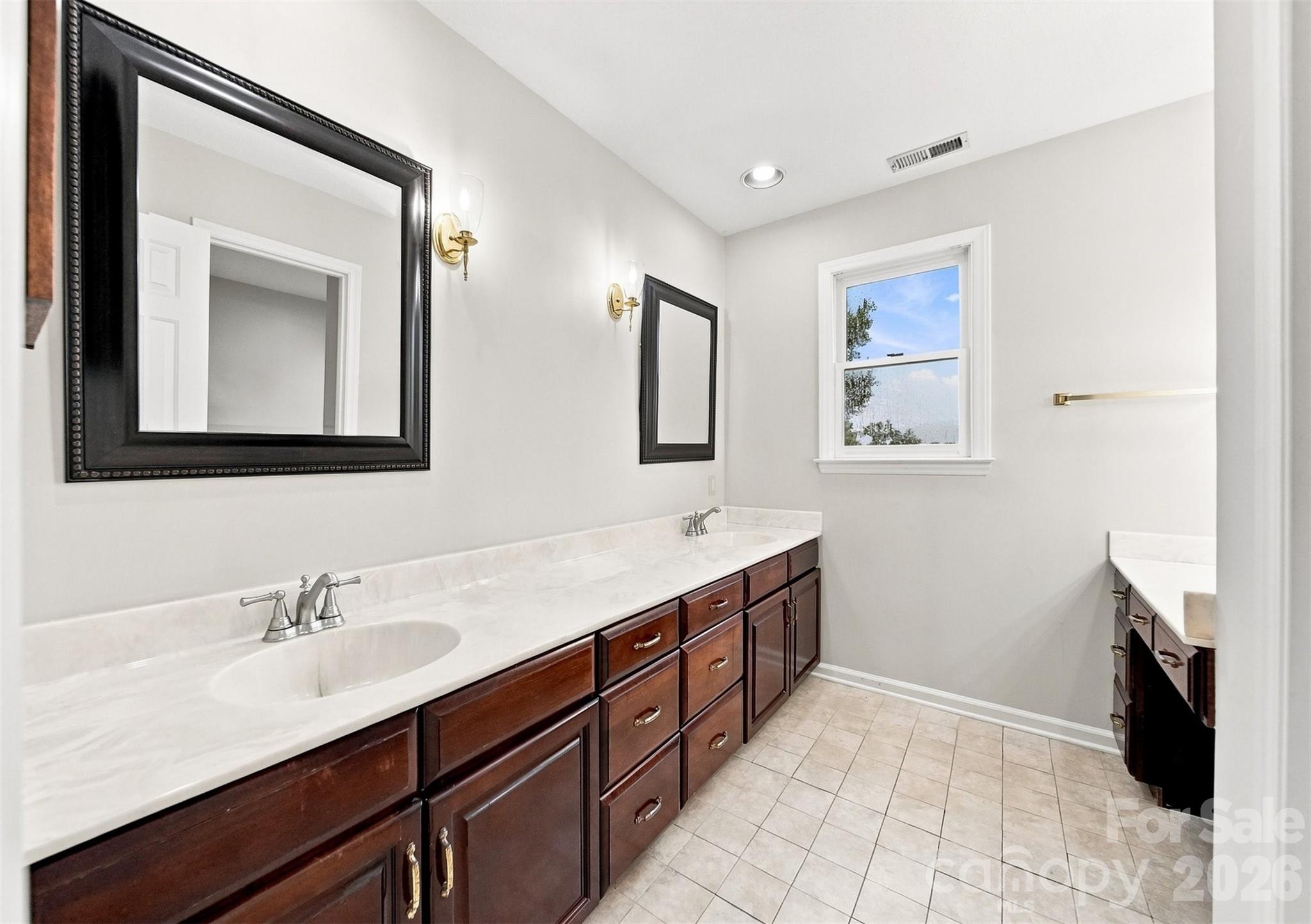 18 Meandering Way — Granite Falls