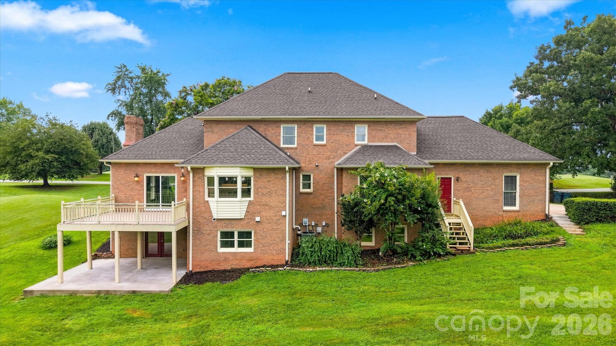 18 Meandering Way — Granite Falls