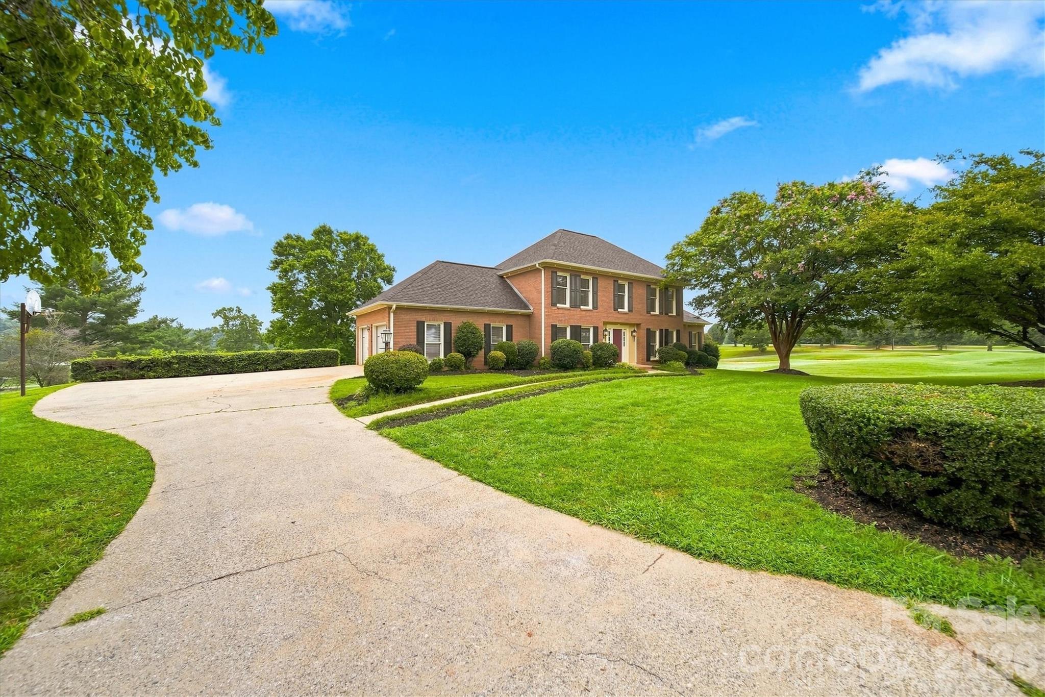 18 Meandering Way — Granite Falls