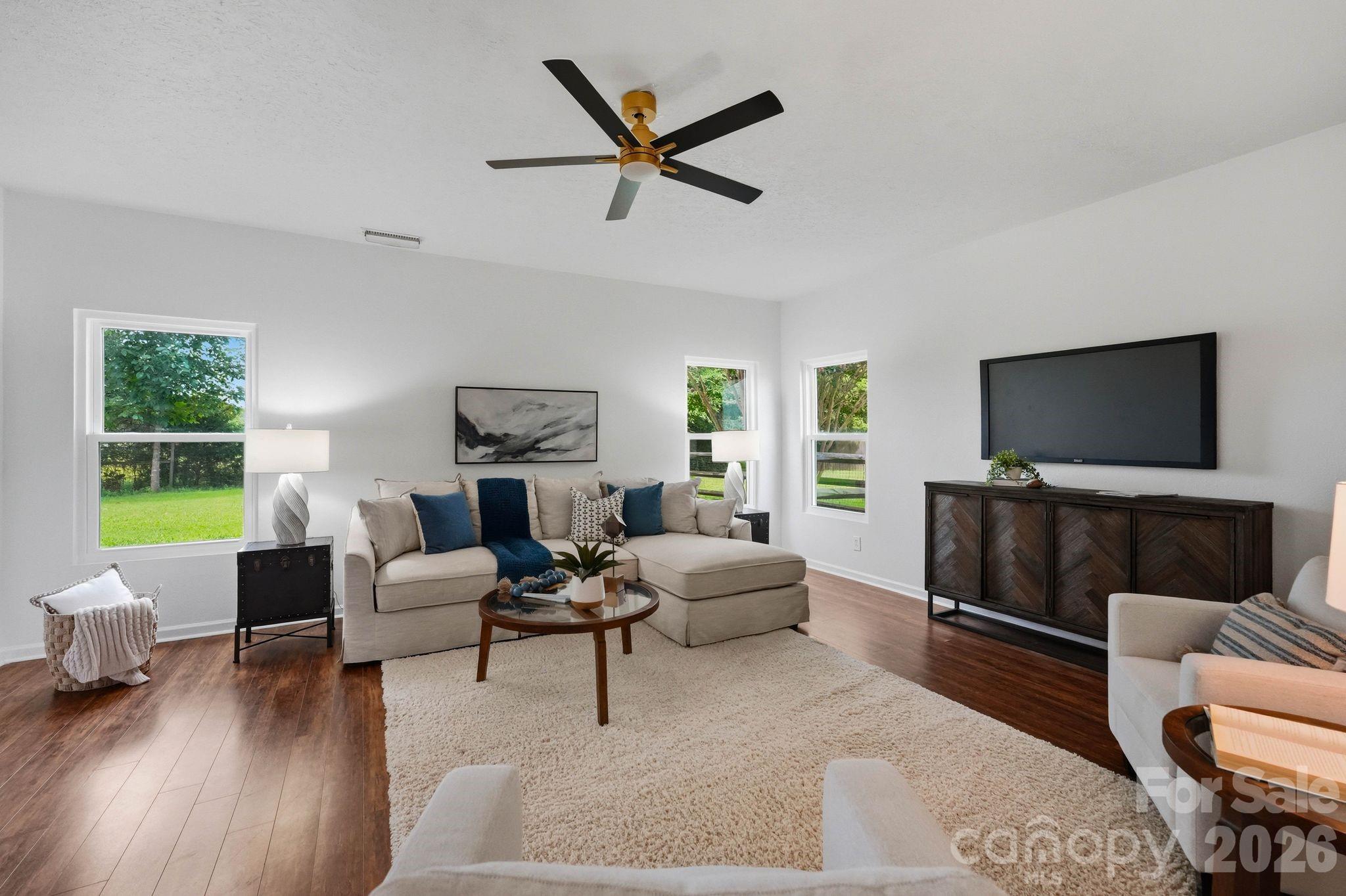 12821 Silvaire Farm Road — Charlotte