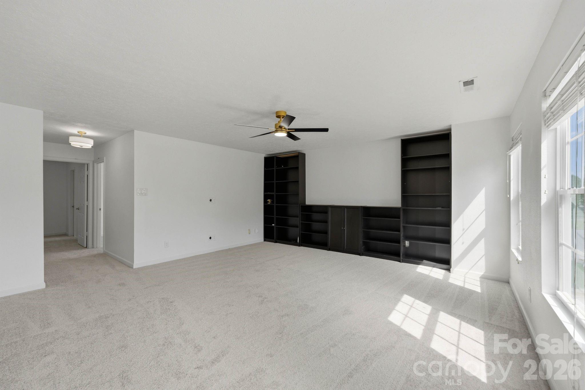 12821 Silvaire Farm Road — Charlotte