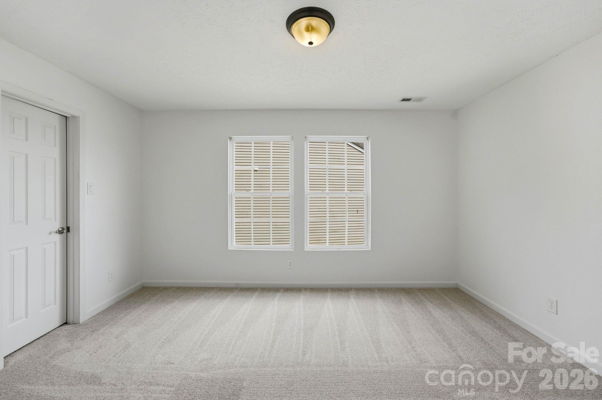 12821 Silvaire Farm Road — Charlotte