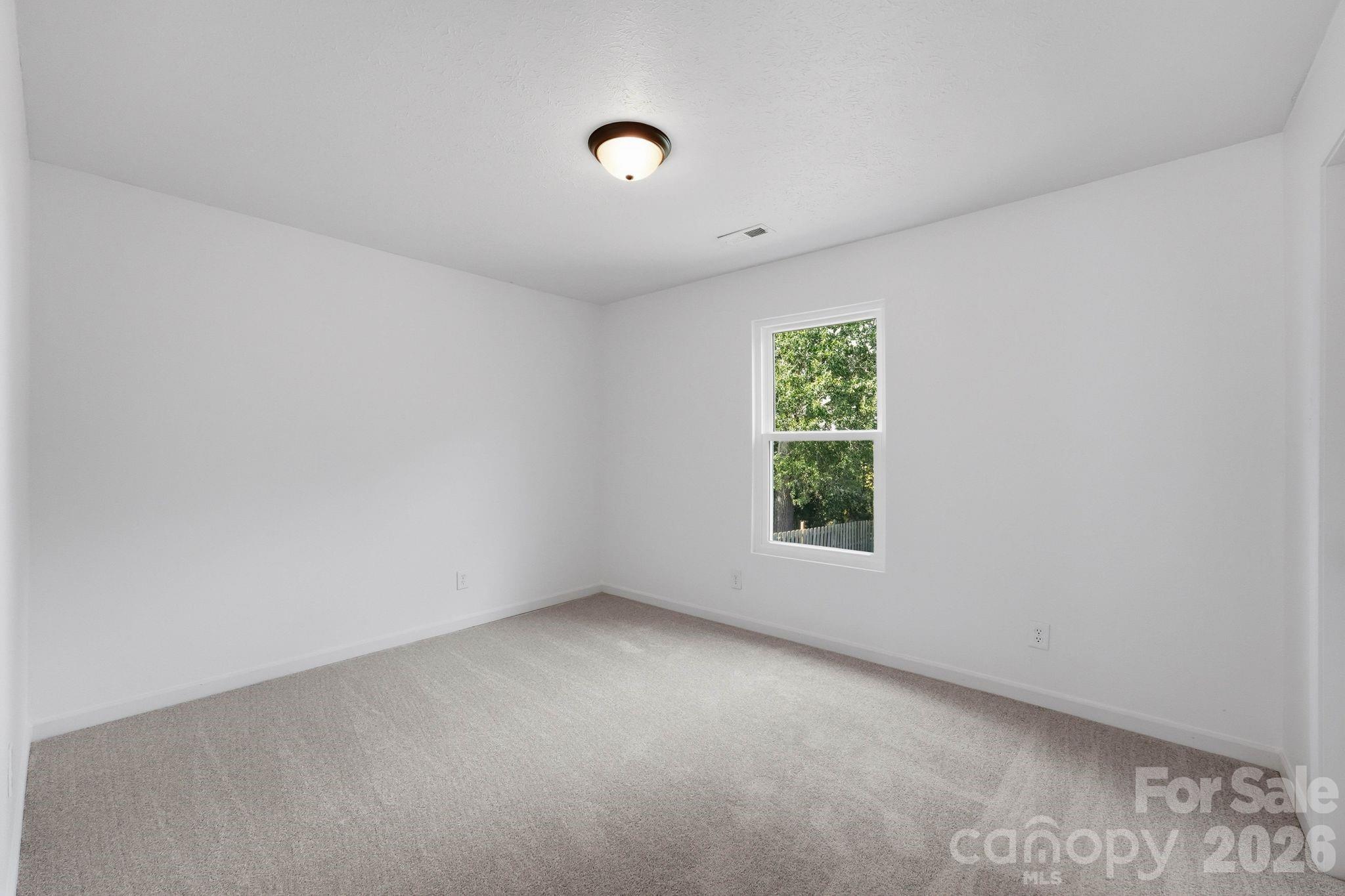 12821 Silvaire Farm Road — Charlotte