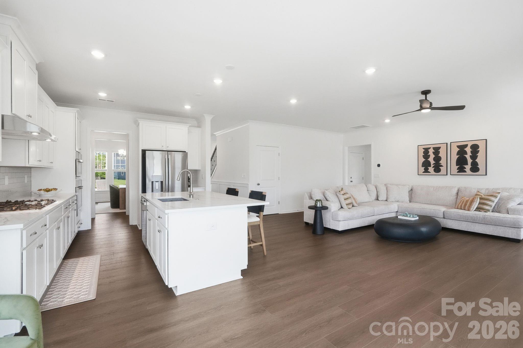 8625 Bridgegate Drive — Huntersville