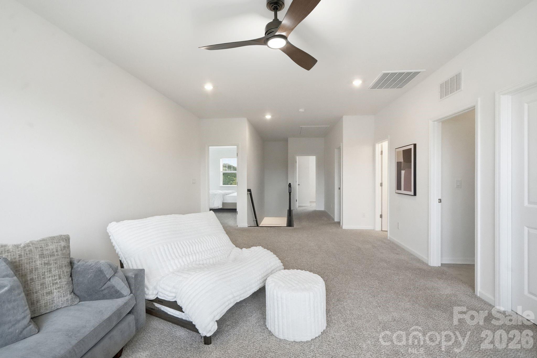 8625 Bridgegate Drive — Huntersville