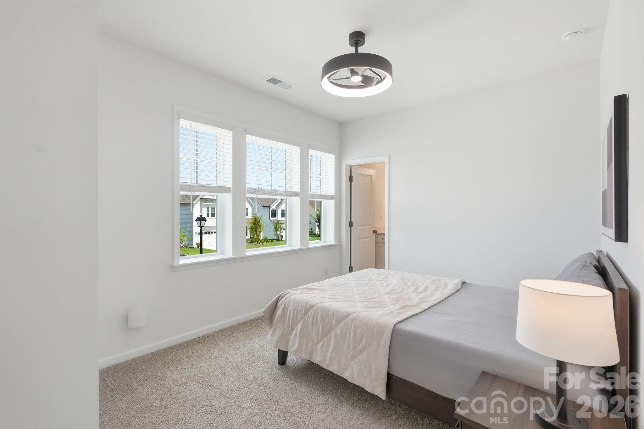 8625 Bridgegate Drive — Huntersville