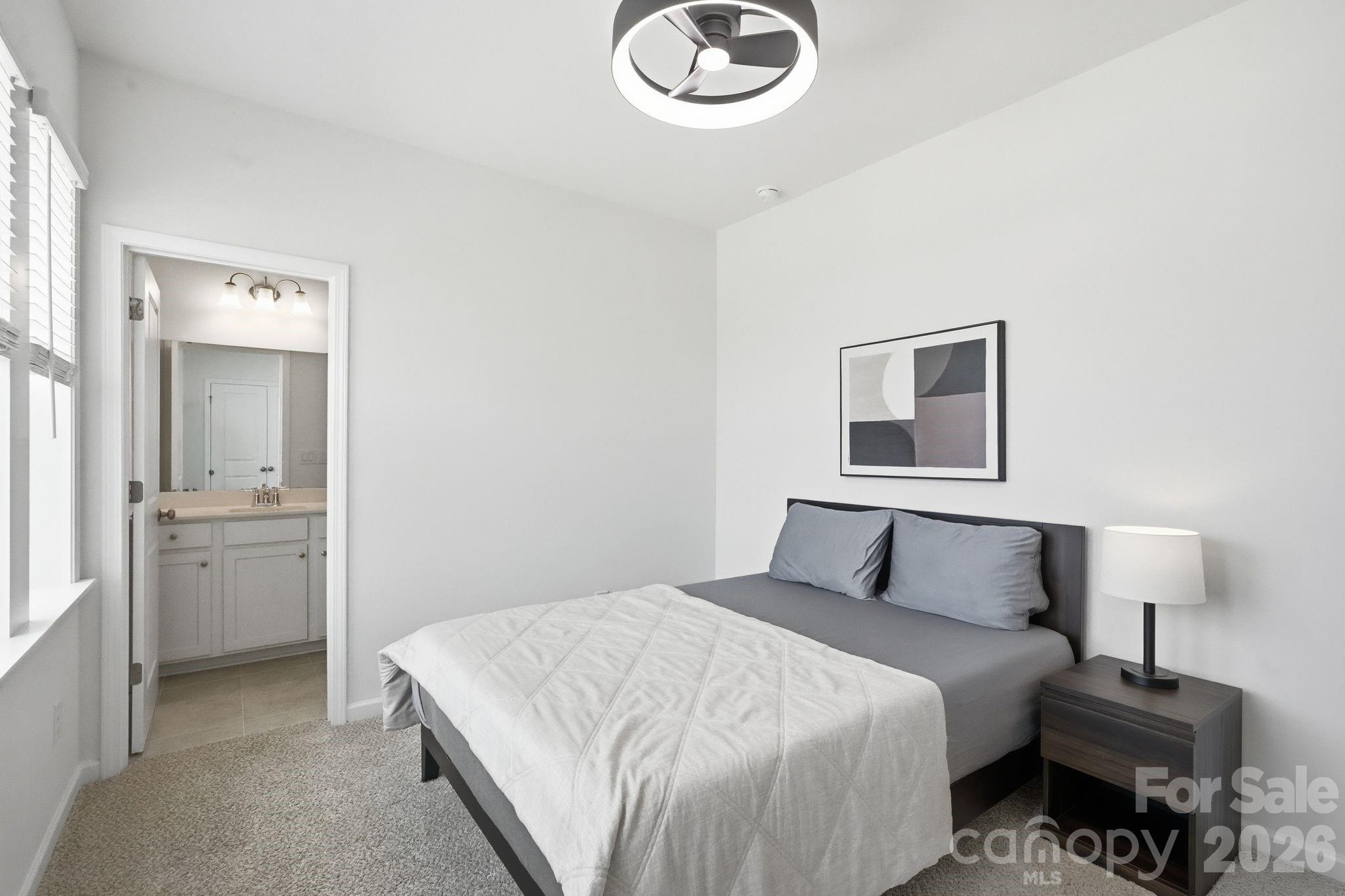 8625 Bridgegate Drive — Huntersville