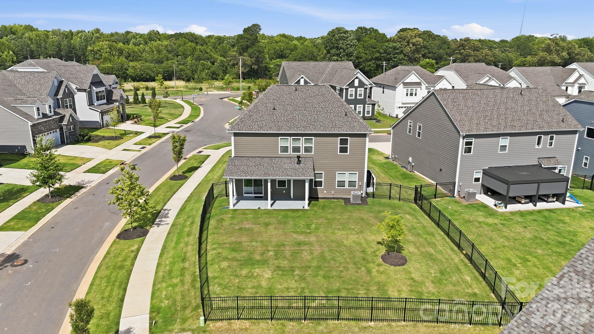 8625 Bridgegate Drive — Huntersville