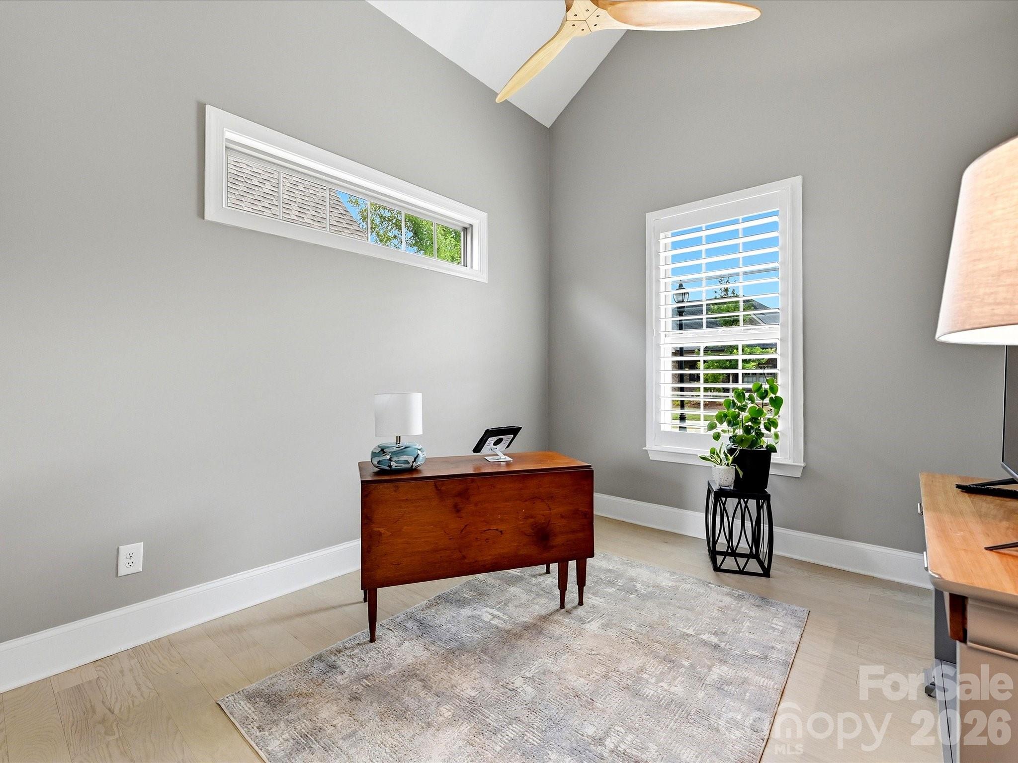 5008 Vita Way — Belmont