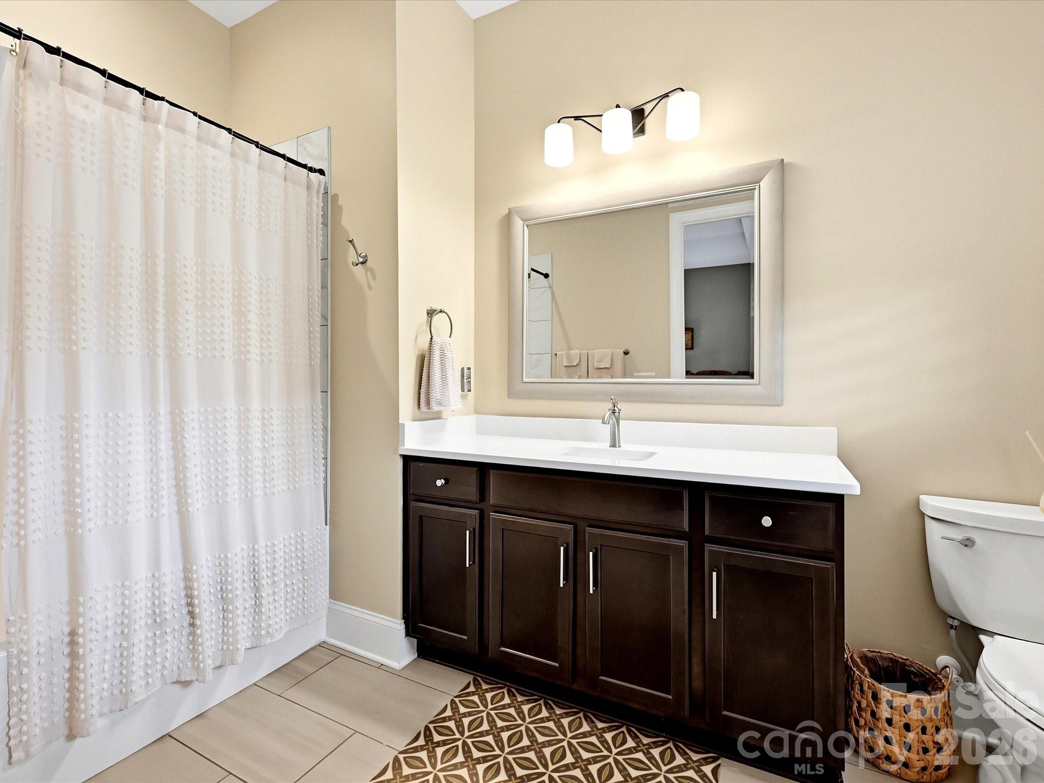 5008 Vita Way — Belmont