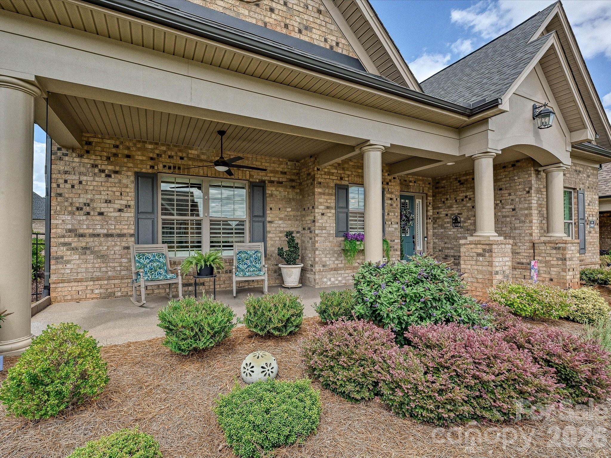 5008 Vita Way — Belmont