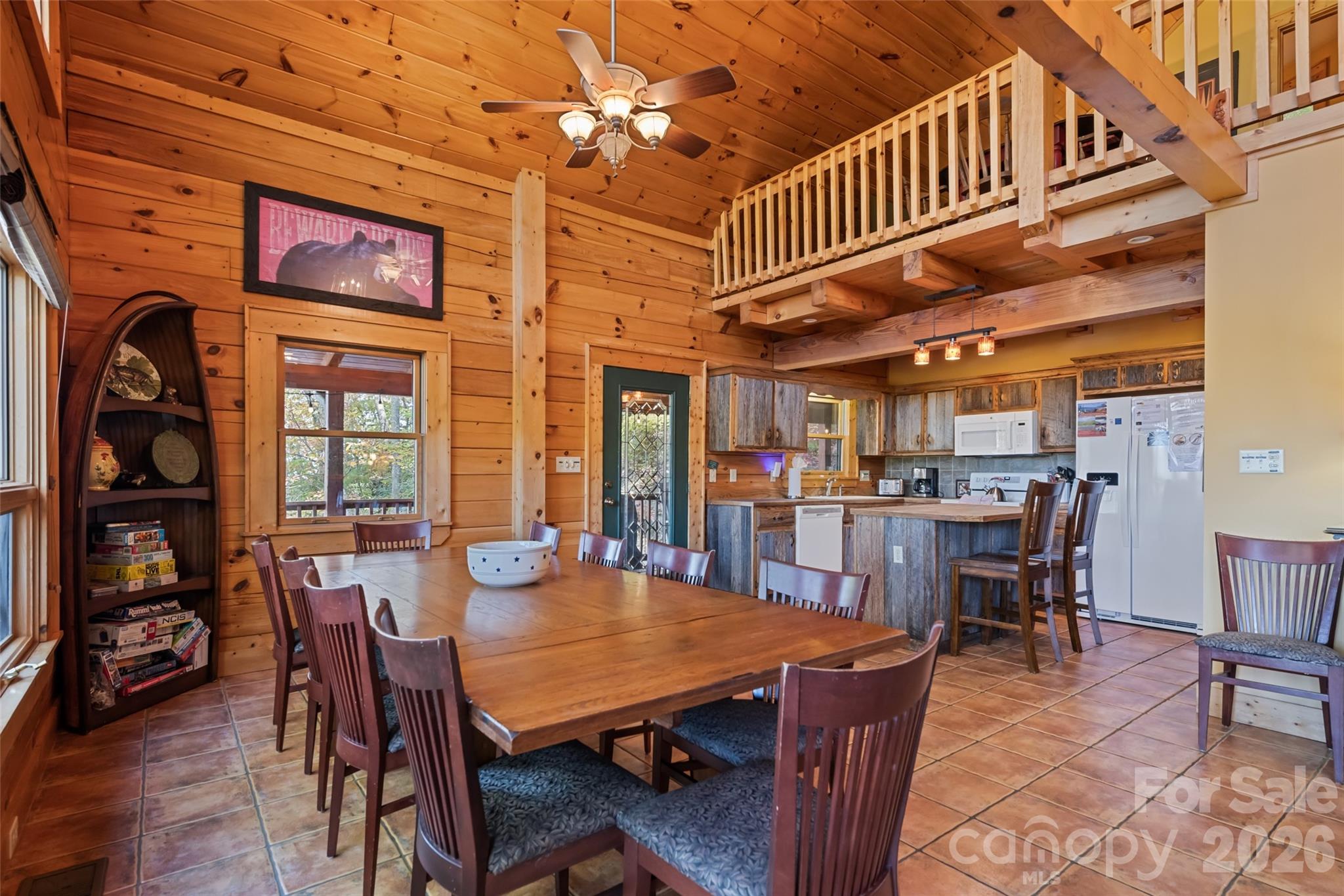 582 Tsalagi Trail — Maggie Valley