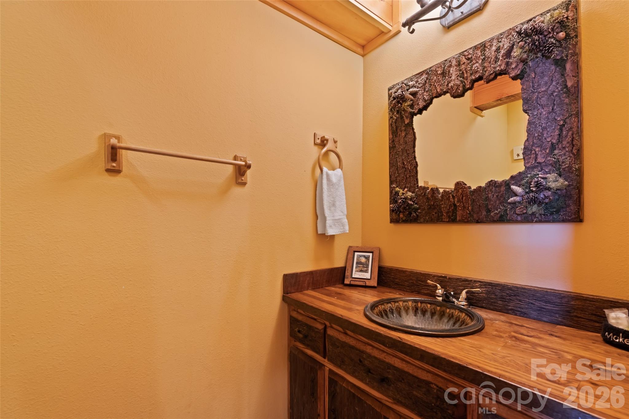 582 Tsalagi Trail — Maggie Valley