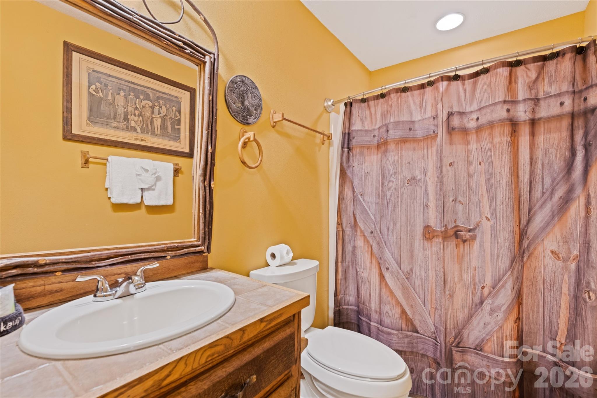 582 Tsalagi Trail — Maggie Valley