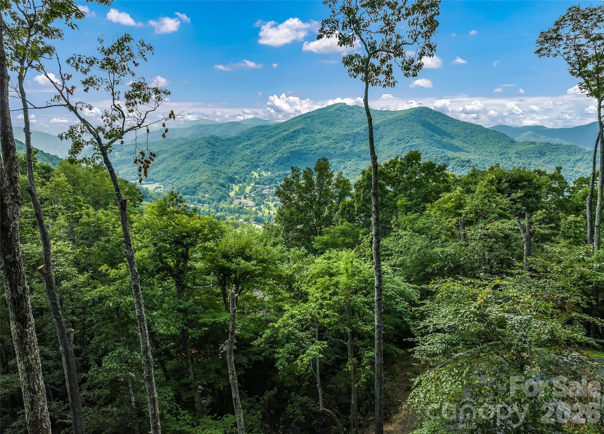 582 Tsalagi Trail — Maggie Valley
