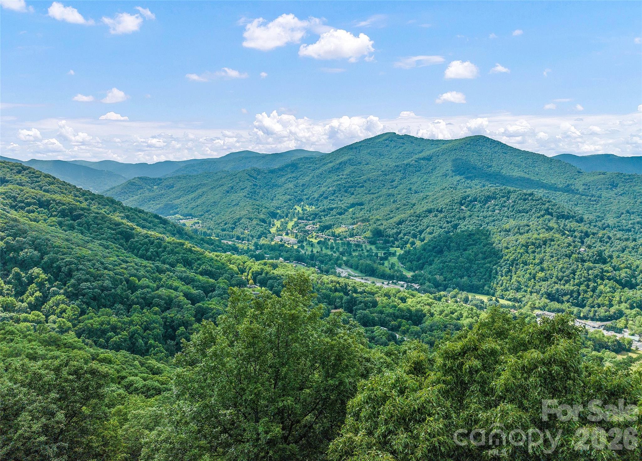 582 Tsalagi Trail — Maggie Valley