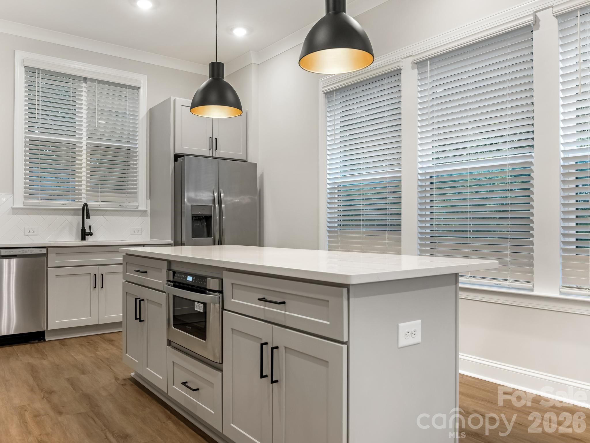 428 Woodvale Place — Charlotte