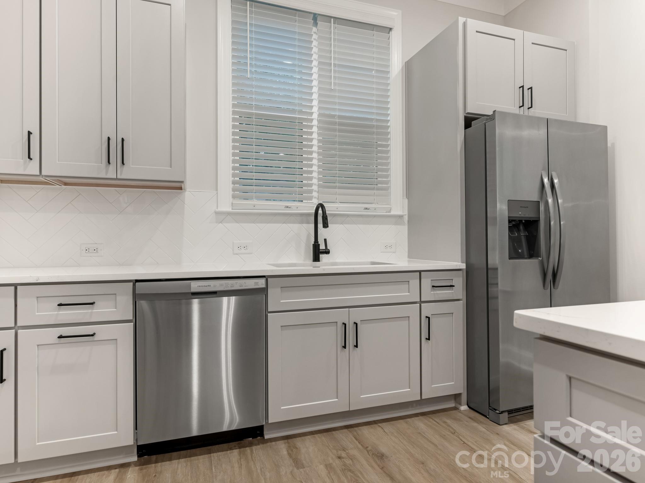 428 Woodvale Place — Charlotte