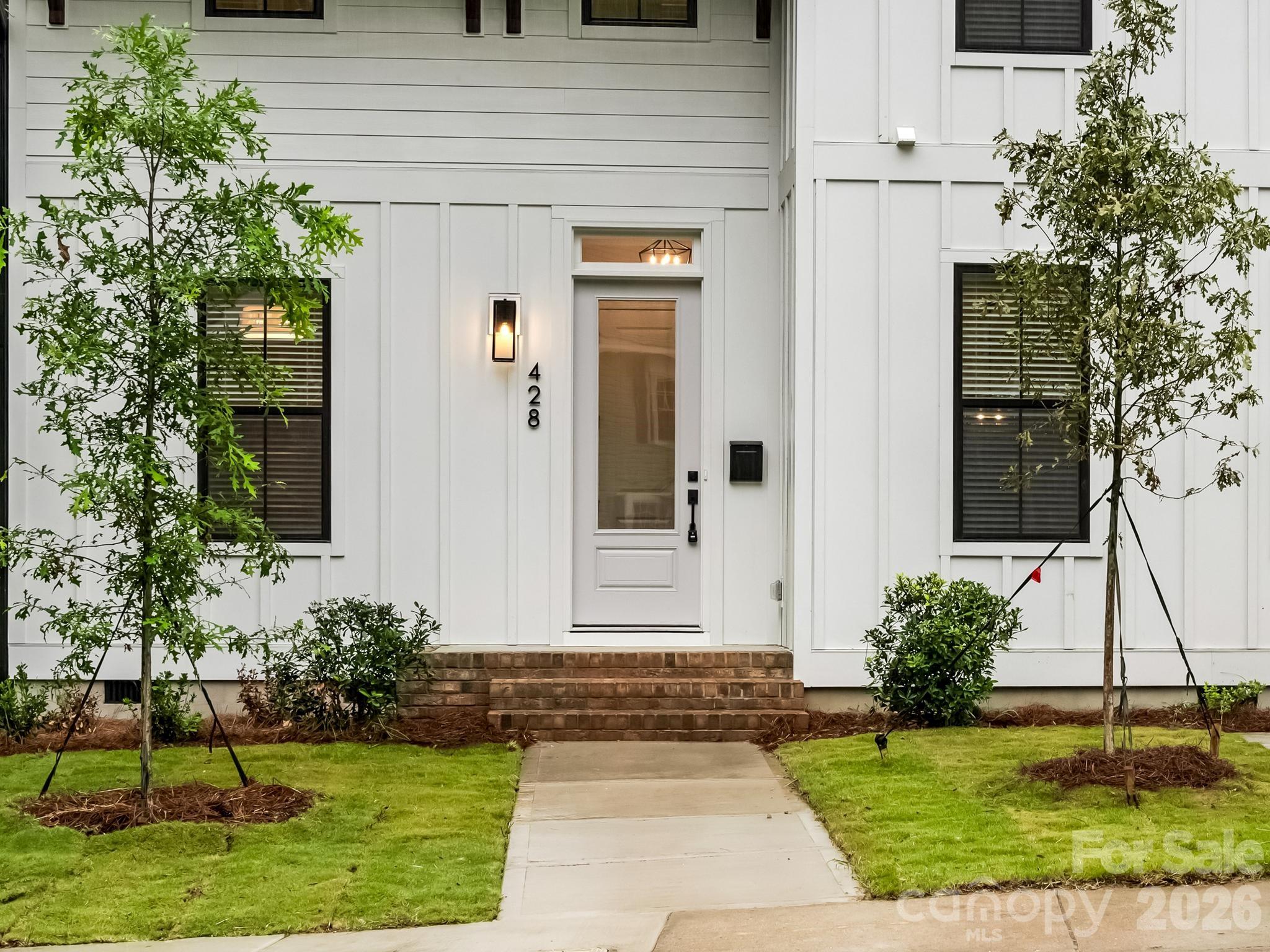 428 Woodvale Place — Charlotte