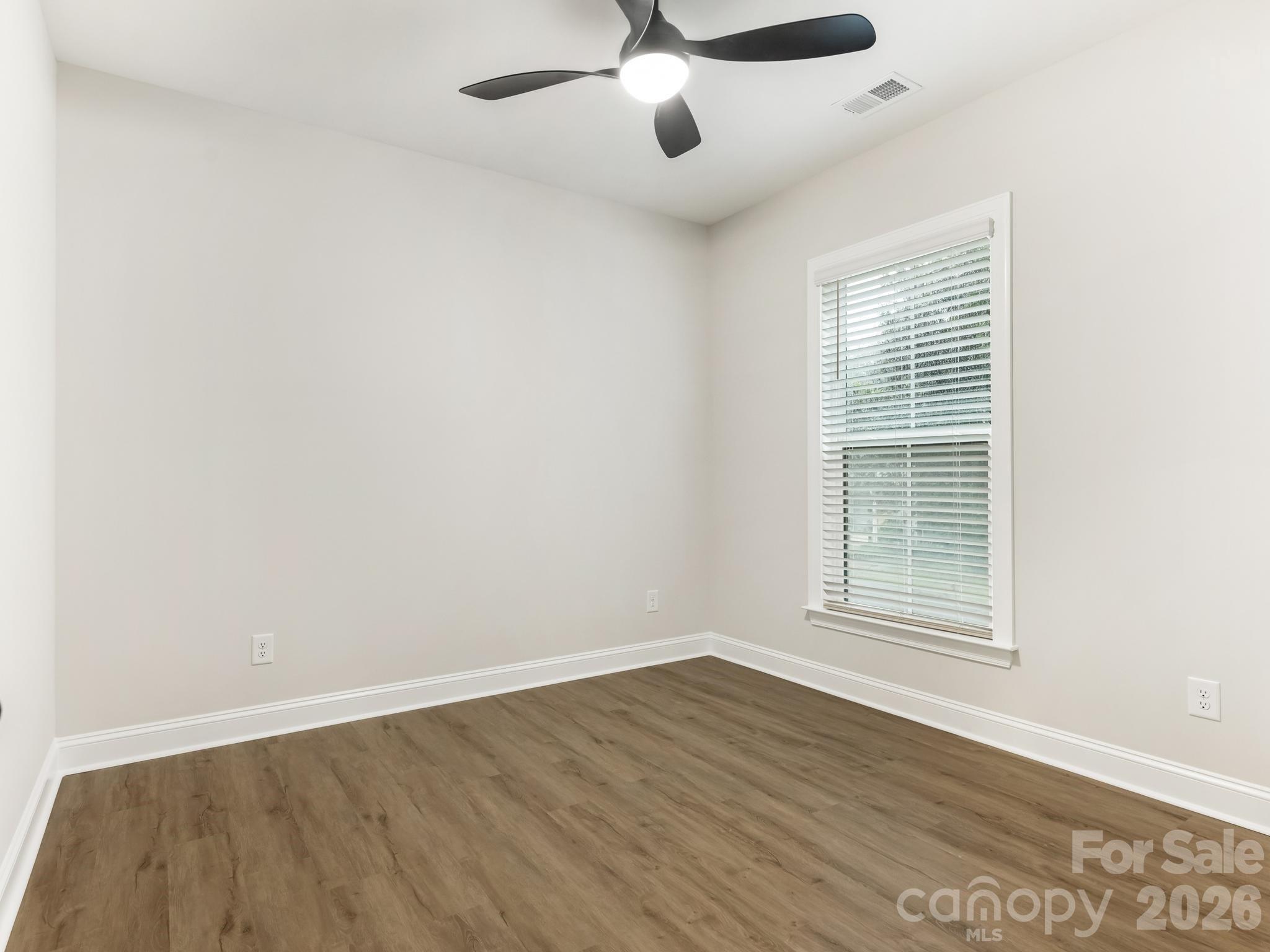 428 Woodvale Place — Charlotte
