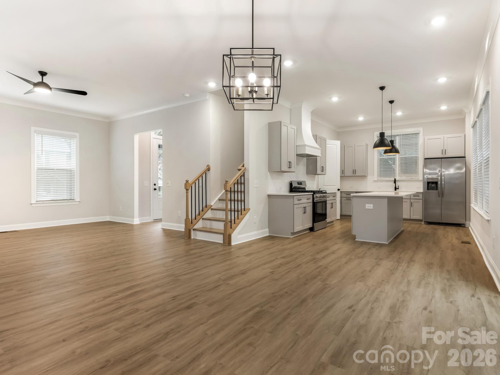 428 Woodvale Place — Charlotte