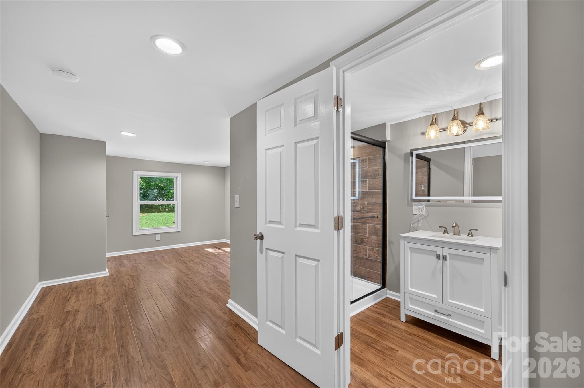 620 10th Street Boulevard NW — Hickory