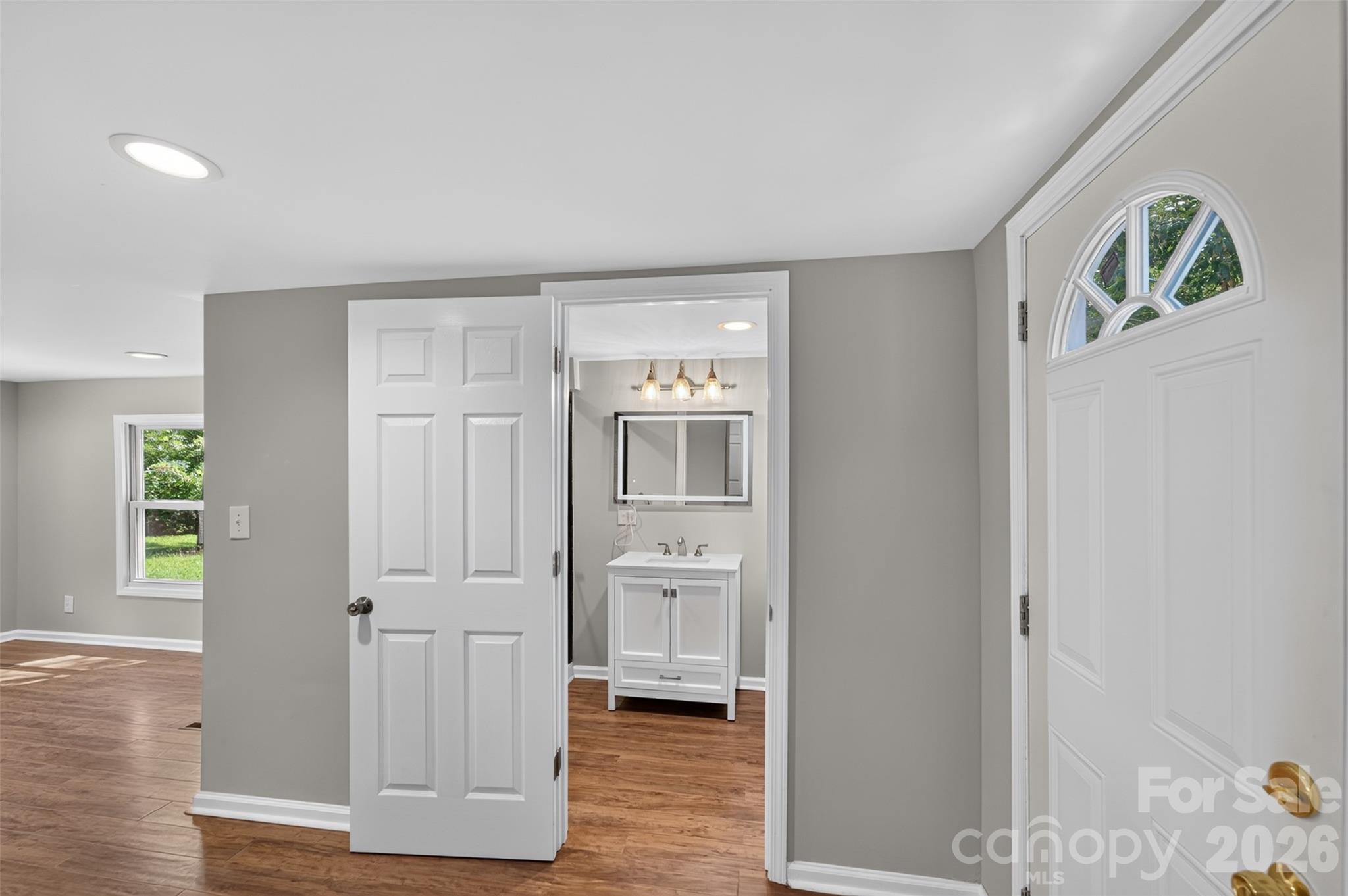 620 10th Street Boulevard NW — Hickory