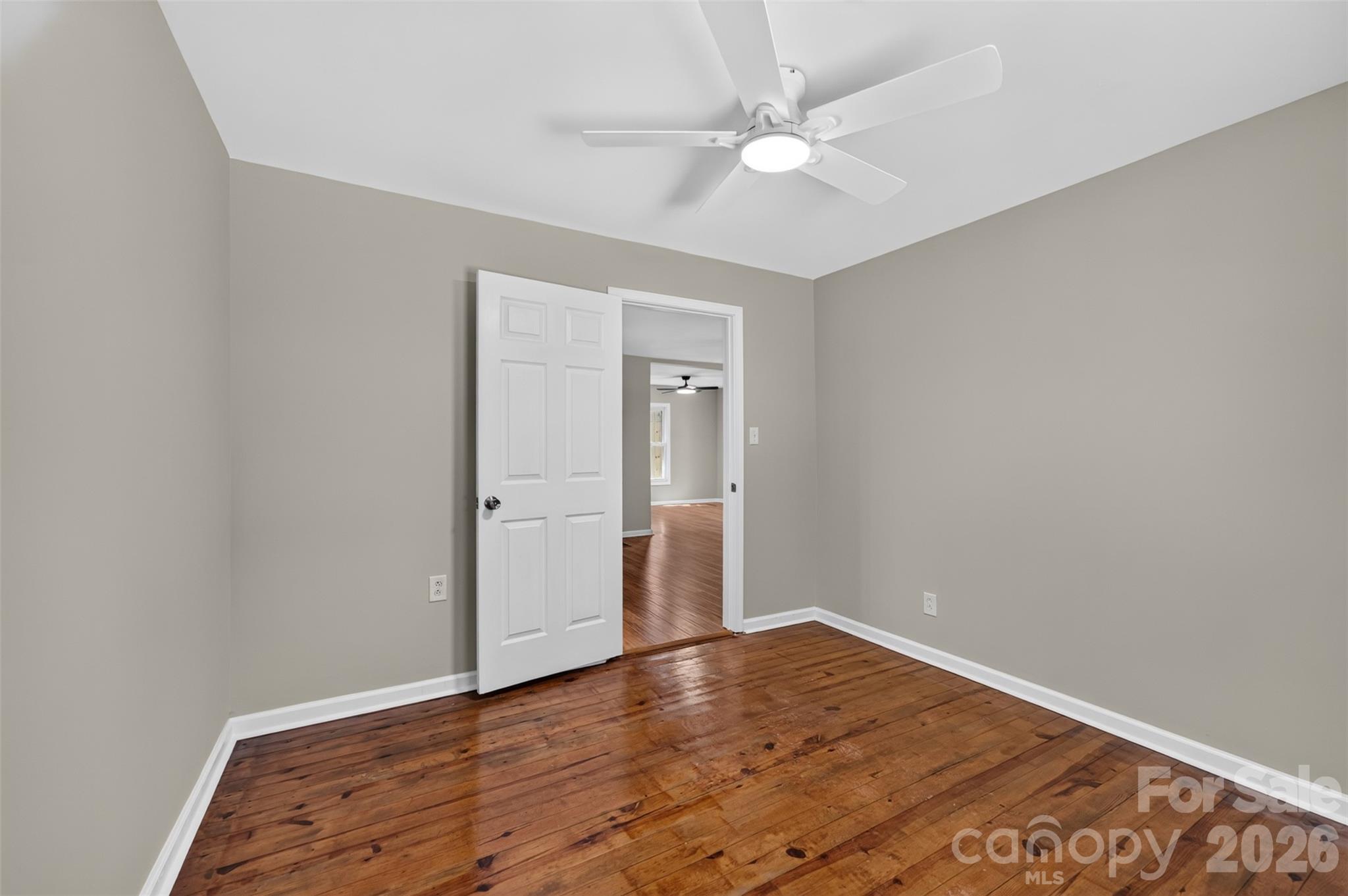 620 10th Street Boulevard NW — Hickory