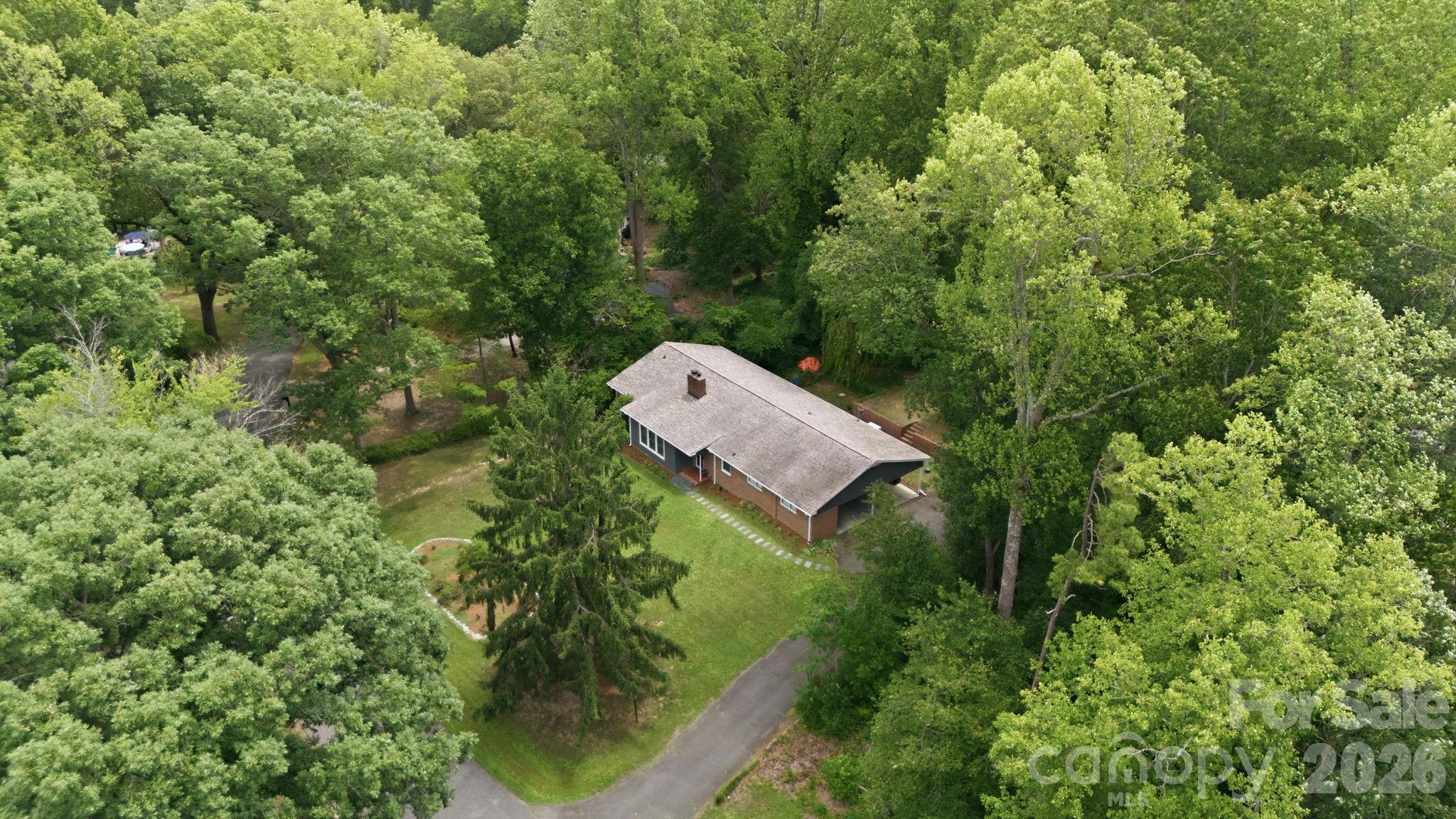 138 Circle Drive — Thomasville
