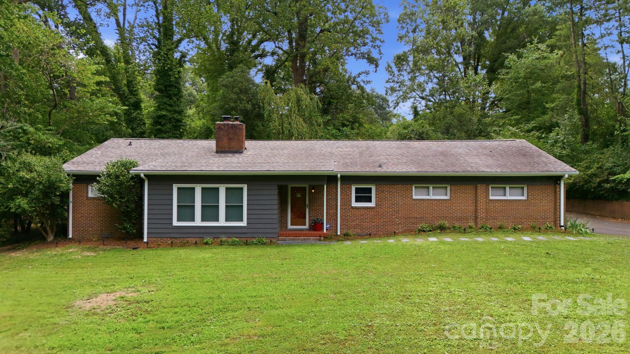 138 Circle Drive — Thomasville