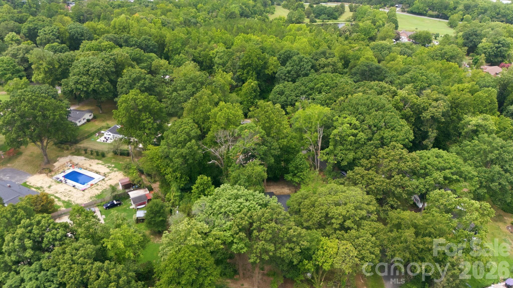 138 Circle Drive — Thomasville