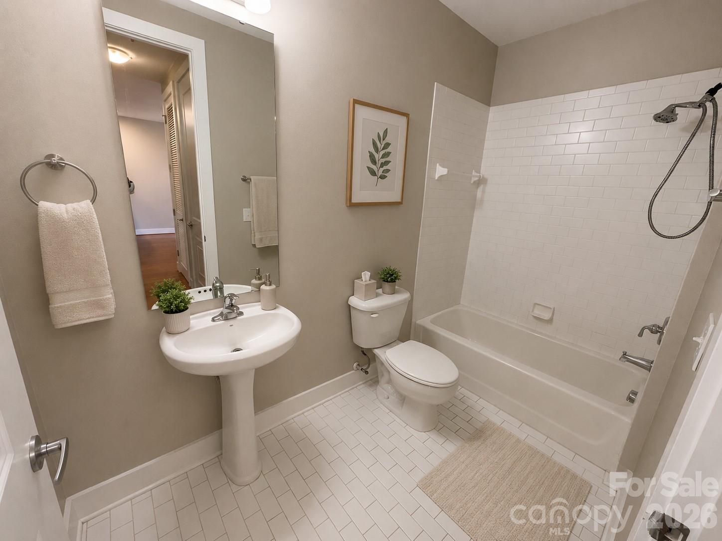 1101 W 1st Street #409 — Charlotte