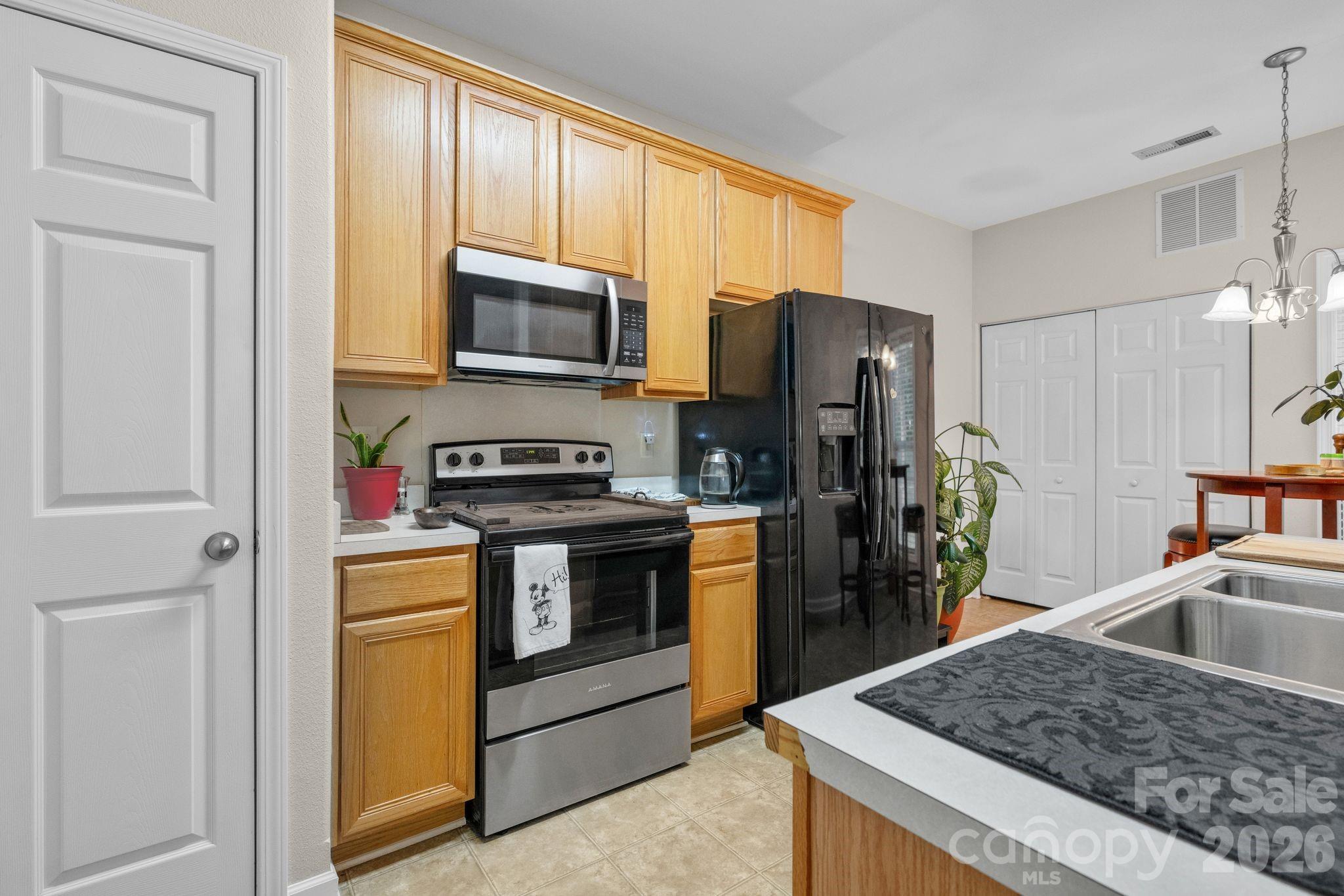 5757 Fox Ridge Lane — Winston Salem